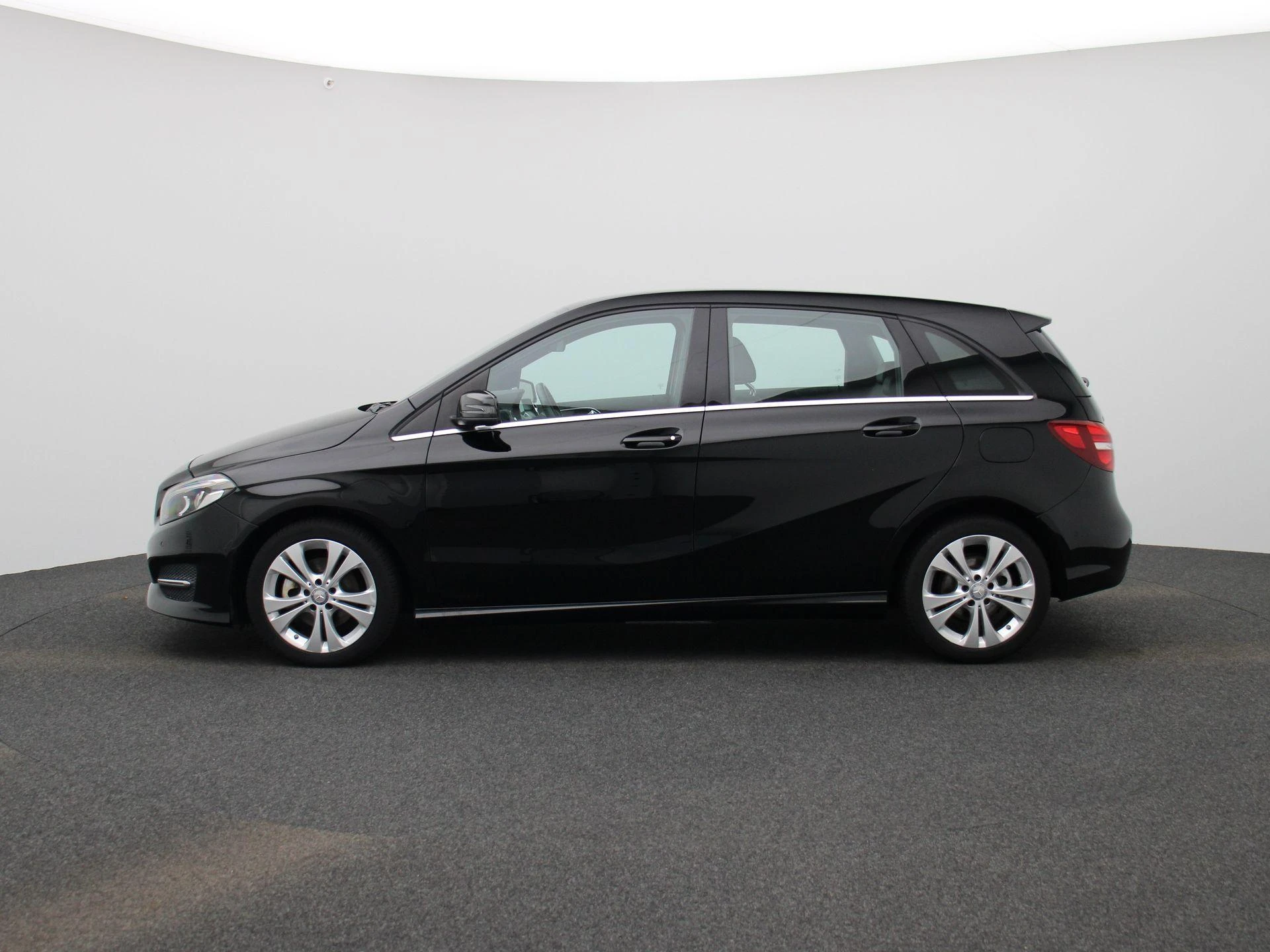 Mercedes-Benz B-Klasse met kenteken 69100 – autofoto 5