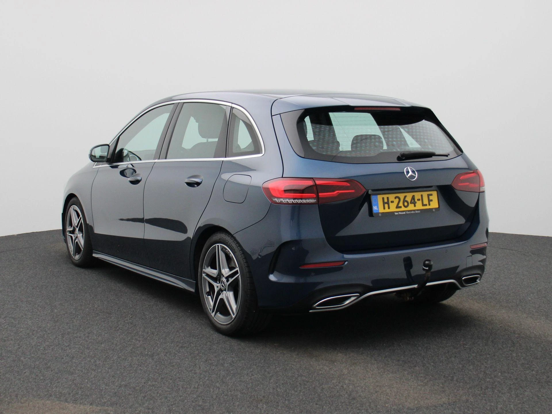 Mercedes-Benz B-Klasse met kenteken H-264-LF – autofoto 3