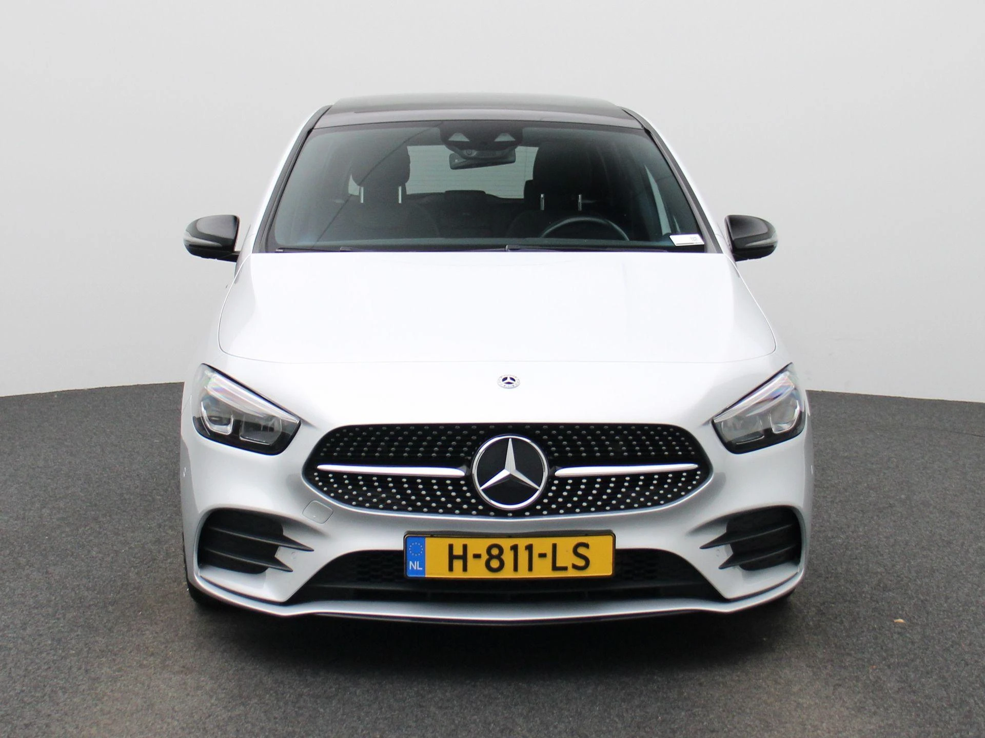 Mercedes-Benz B-Klasse met kenteken H-811-LS – autofoto 4