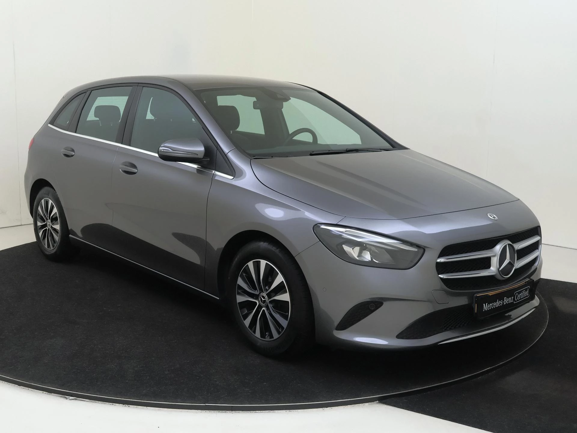 Mercedes-Benz B-Klasse met kenteken L-521-DV – autofoto 2