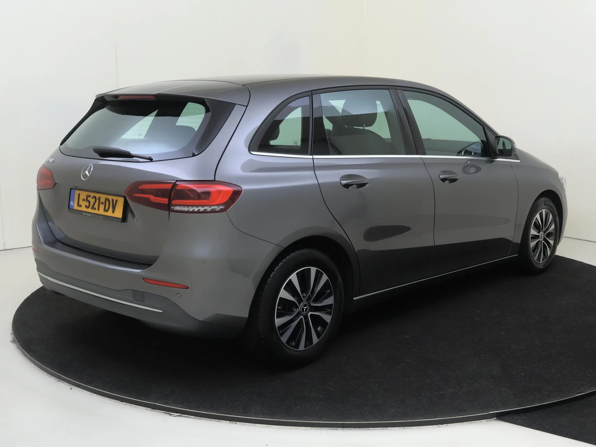 Mercedes-Benz B-Klasse met kenteken L-521-DV – autofoto 4