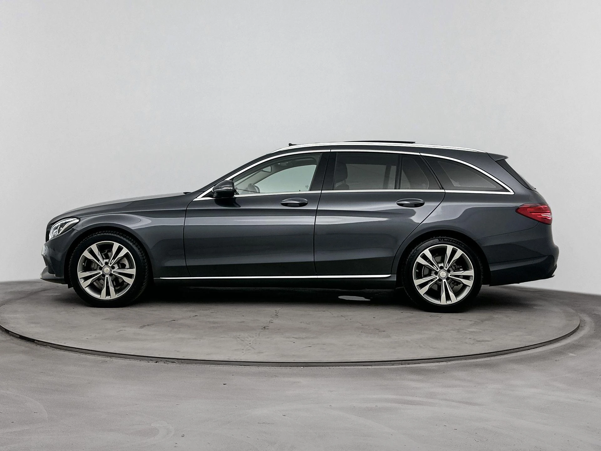 Mercedes-Benz C-Klasse met kenteken 57100 – autofoto 4