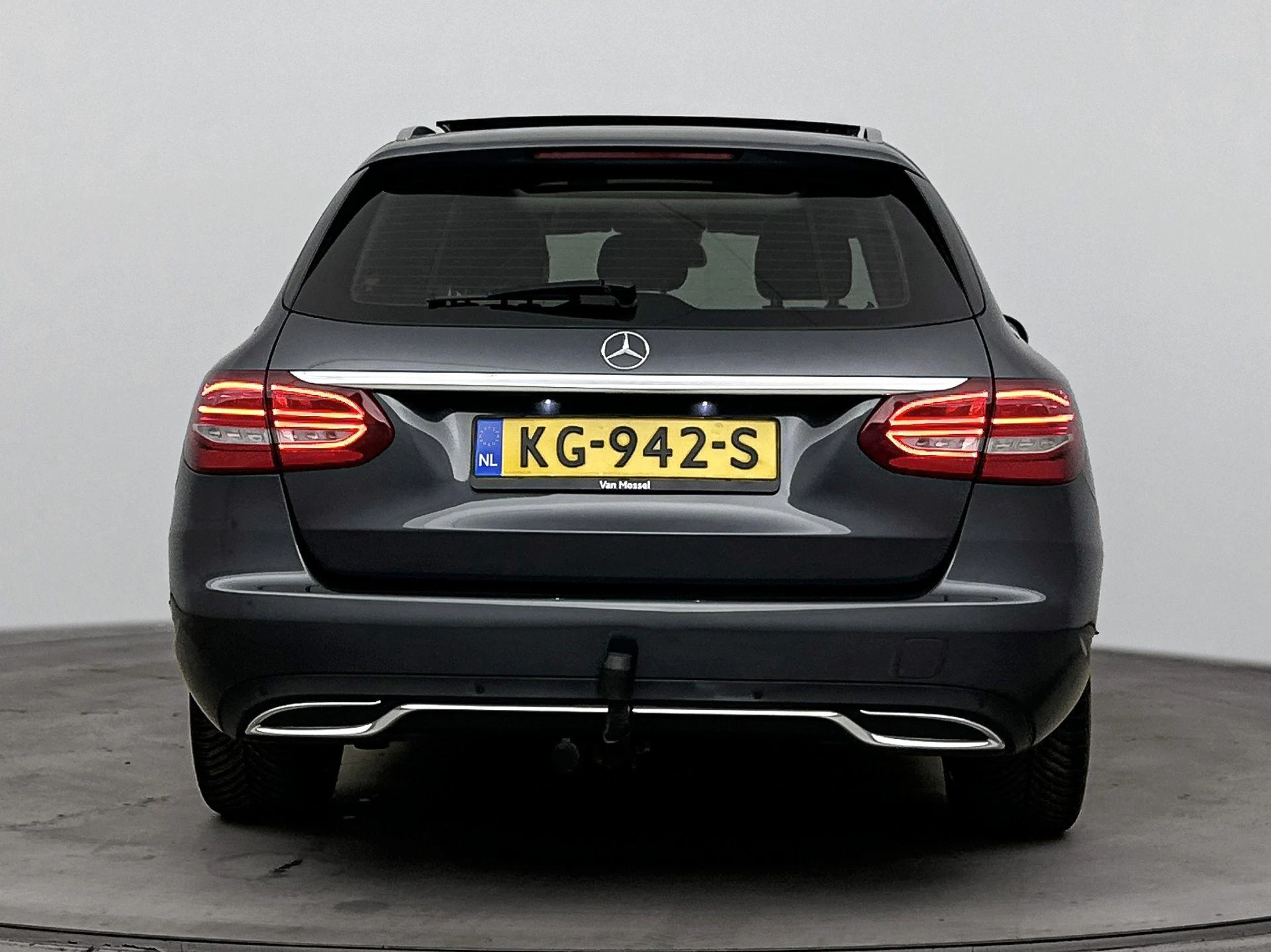 Mercedes-Benz C-Klasse met kenteken 57100 – autofoto 5