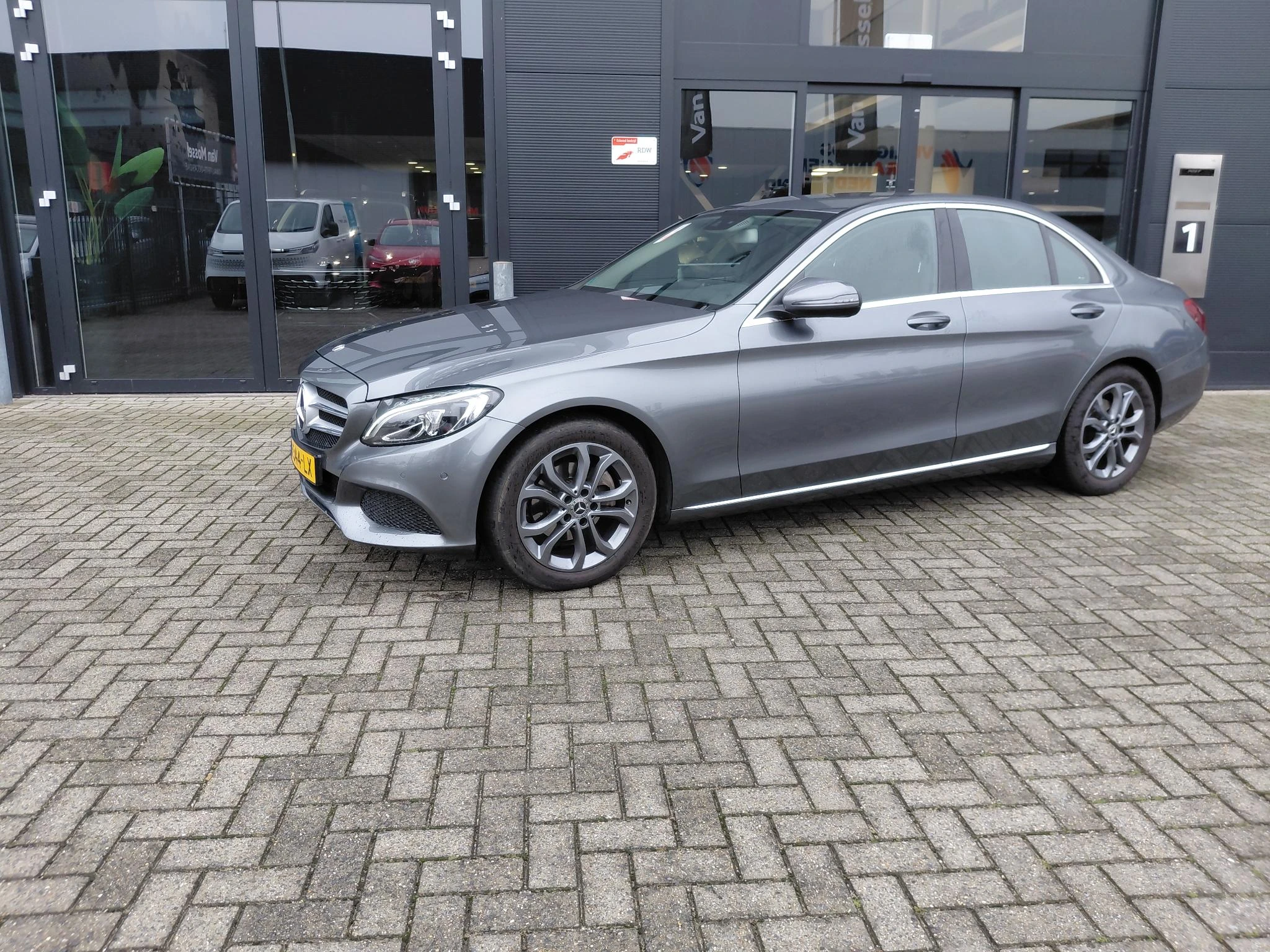 Mercedes-Benz C-Klasse met kenteken 59100 – autofoto 4