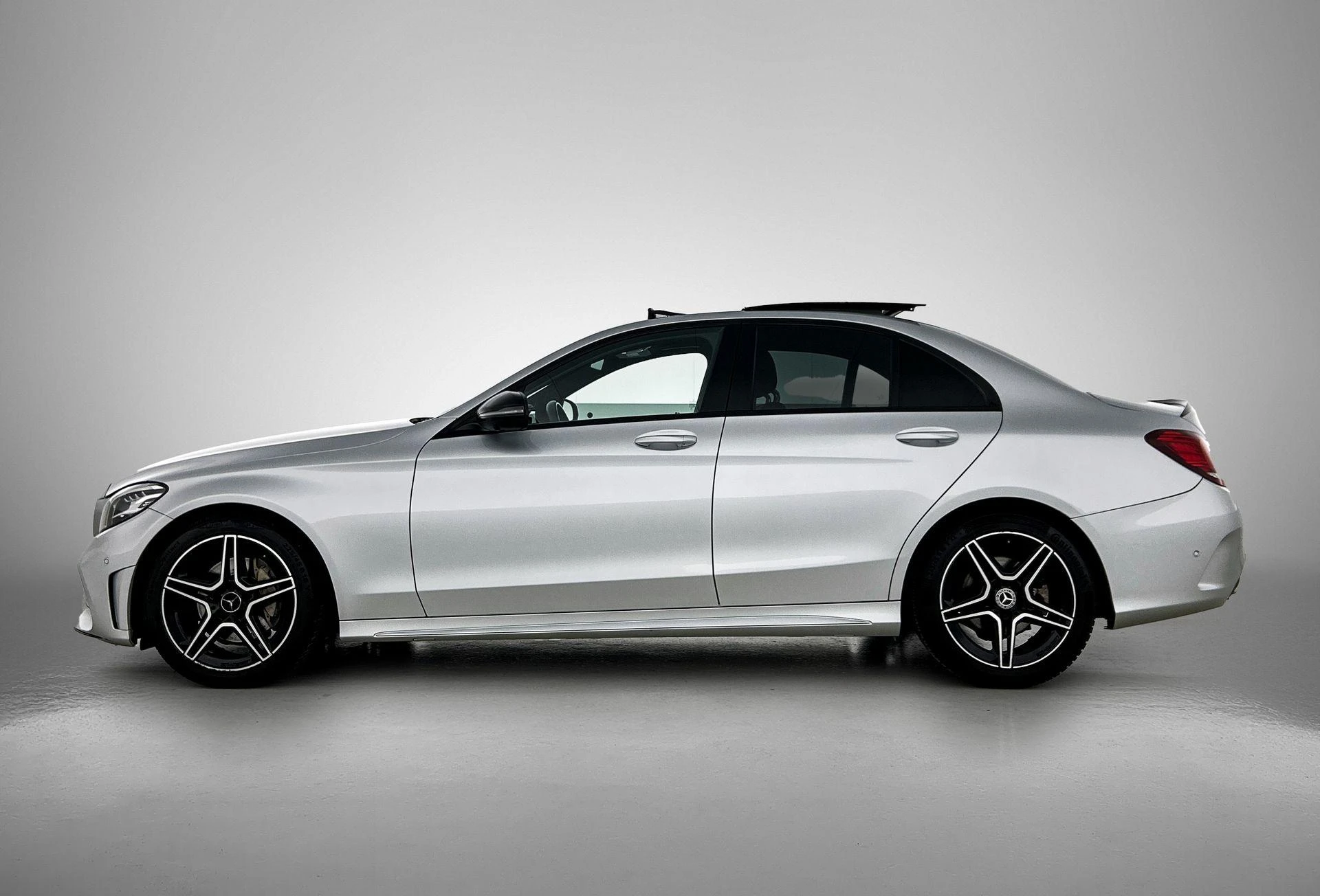 Mercedes-Benz C-Klasse met kenteken 81100 – autofoto 4