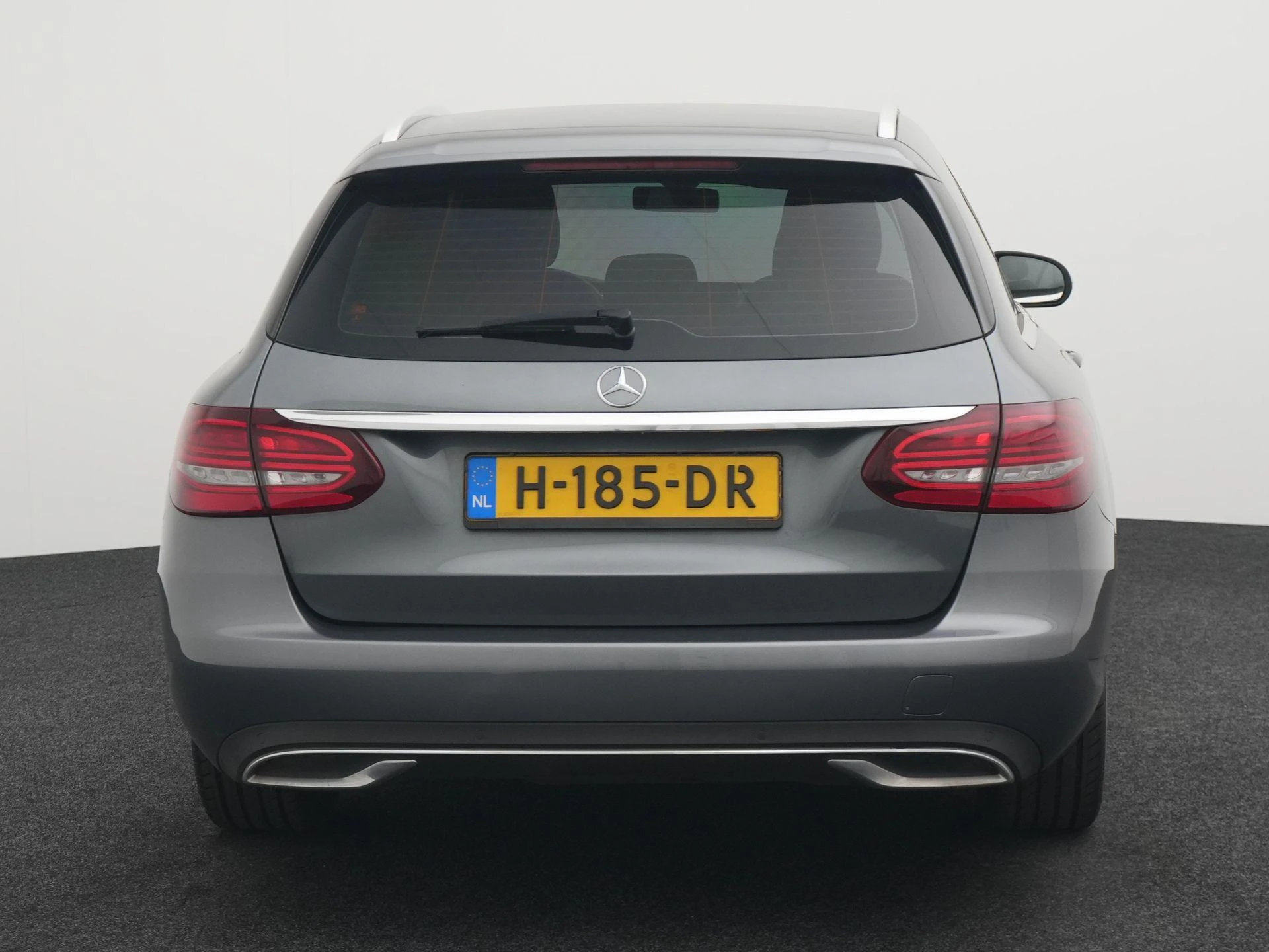 Mercedes-Benz C-Klasse met kenteken 81100 – autofoto 5