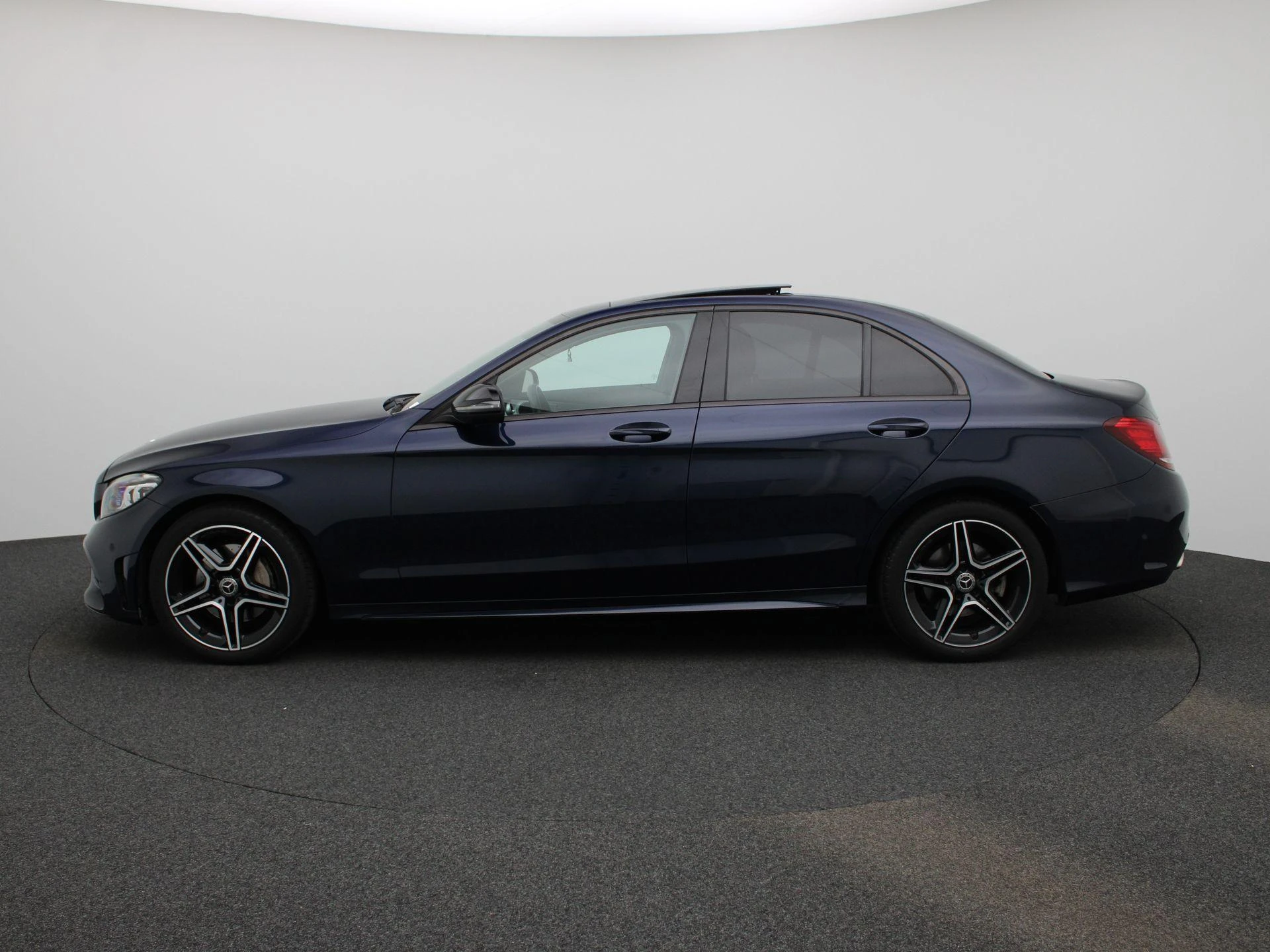 Mercedes-Benz C-Klasse met kenteken 81100 – autofoto 5