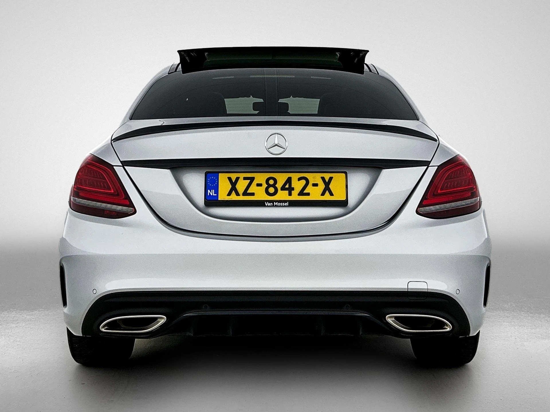 Mercedes-Benz C-Klasse met kenteken 81100 – autofoto 5