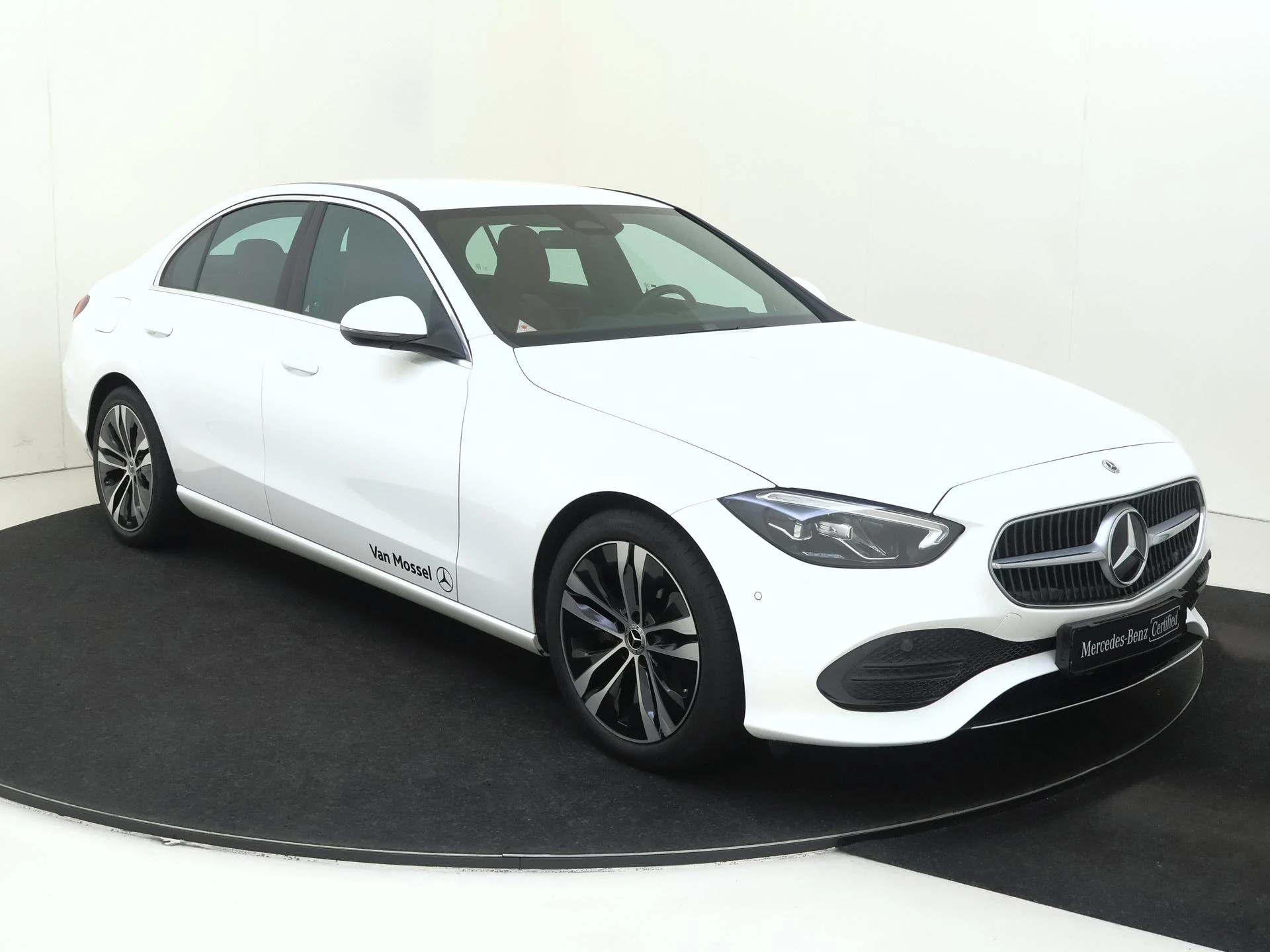 Mercedes-Benz C-Klasse met kenteken GNR-75-R – autofoto 3