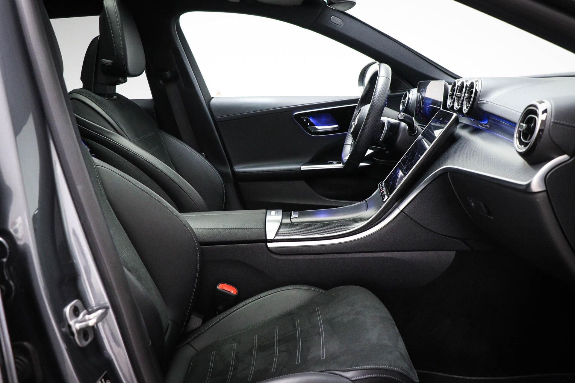 Mercedes-Benz C-Klasse met kenteken HXT-42-F – autofoto 4