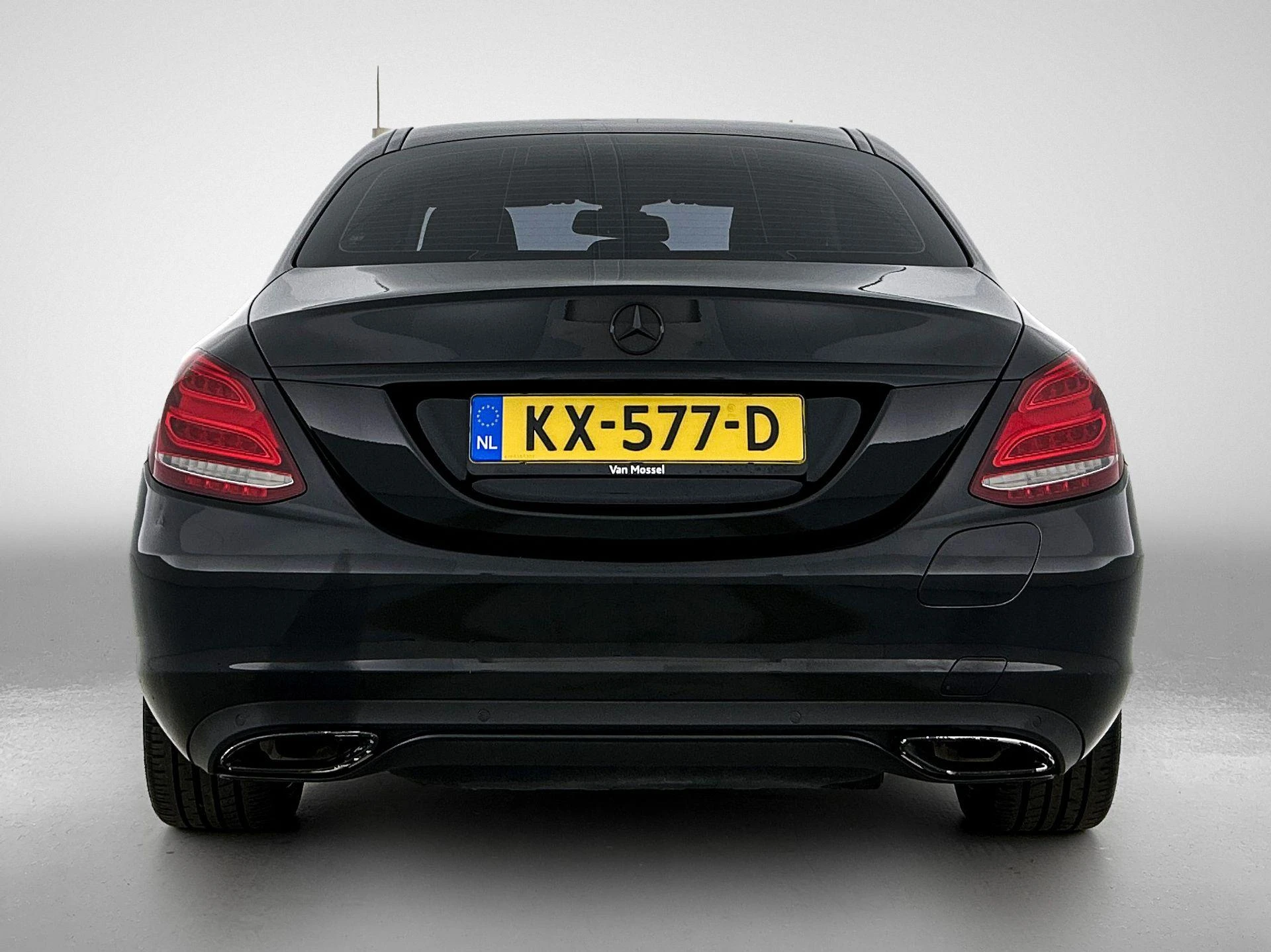 Mercedes-Benz C-Klasse met kenteken KX-577-D – autofoto 5