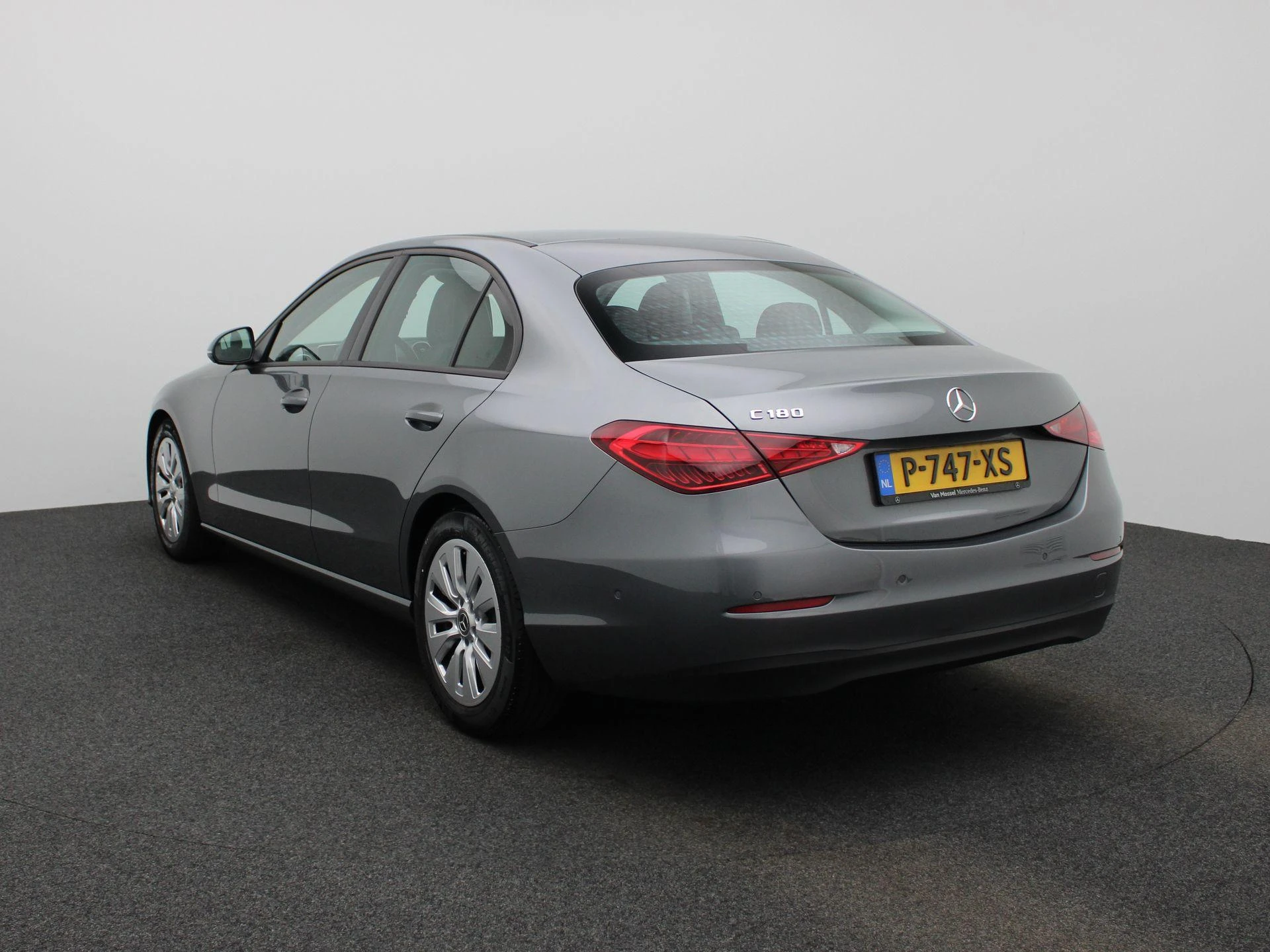 Mercedes-Benz C-Klasse met kenteken P-747-XS – autofoto 3