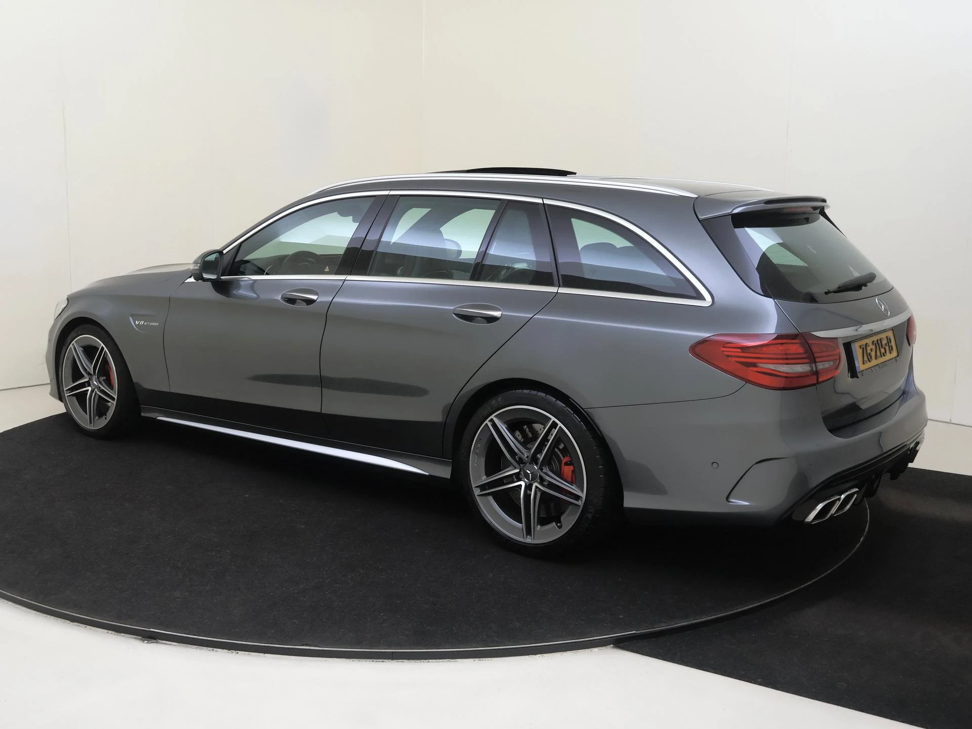Mercedes-Benz C-Klasse met kenteken ZG-215-B – autofoto 4
