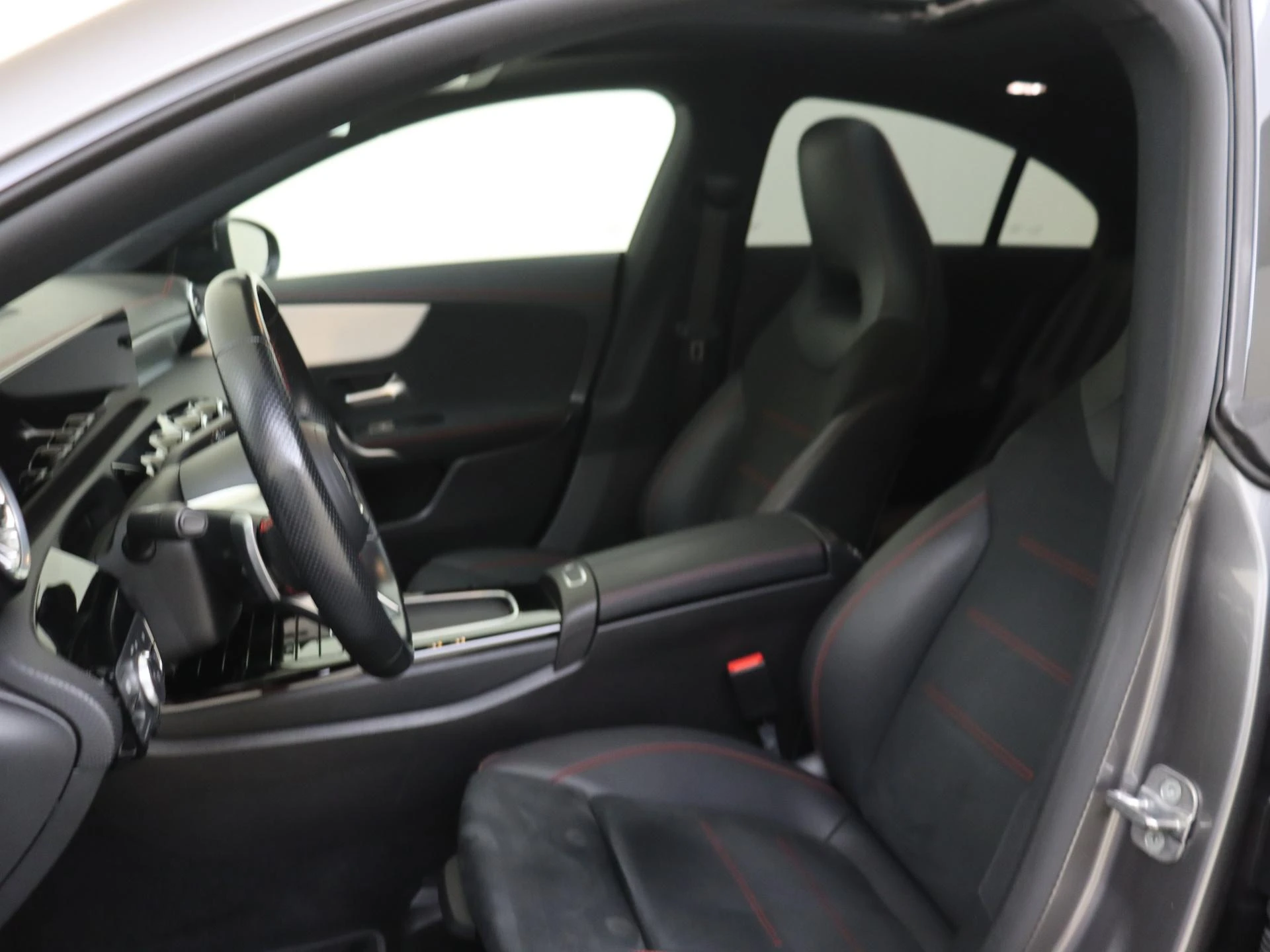 Mercedes-Benz CLA met kenteken 09100 – autofoto 3
