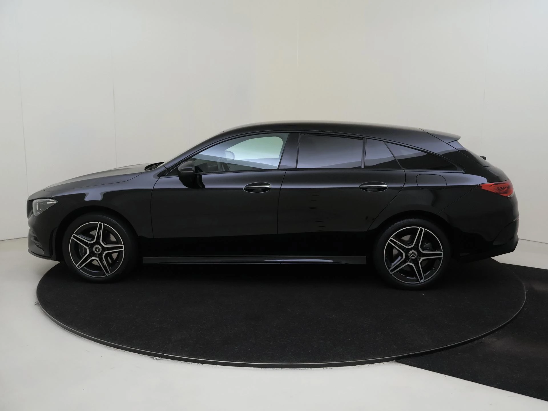 Mercedes-Benz CLA met kenteken 11100 – autofoto 4