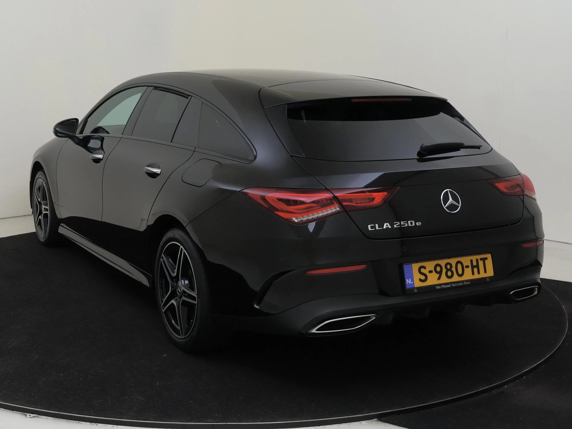 Mercedes-Benz CLA met kenteken 11100 – autofoto 5