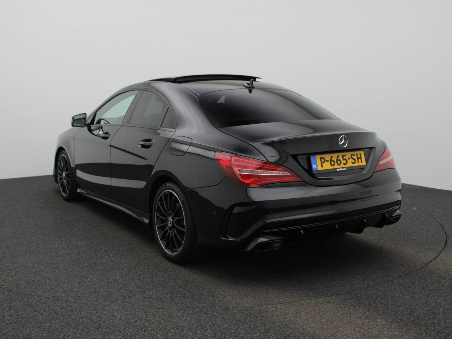 Mercedes-Benz CLA met kenteken 65100 – autofoto 3