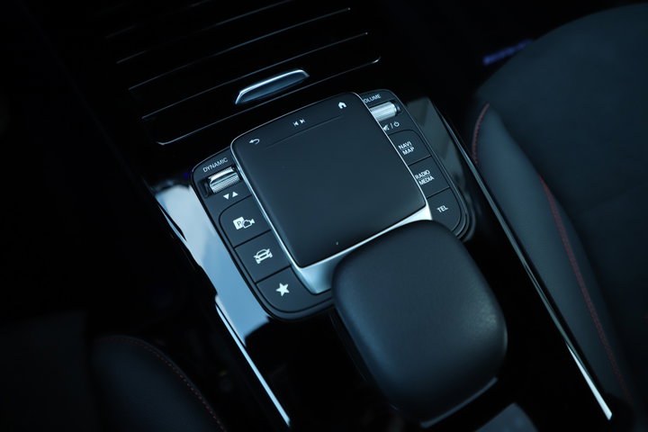 Mercedes-Benz CLA – autofoto 3