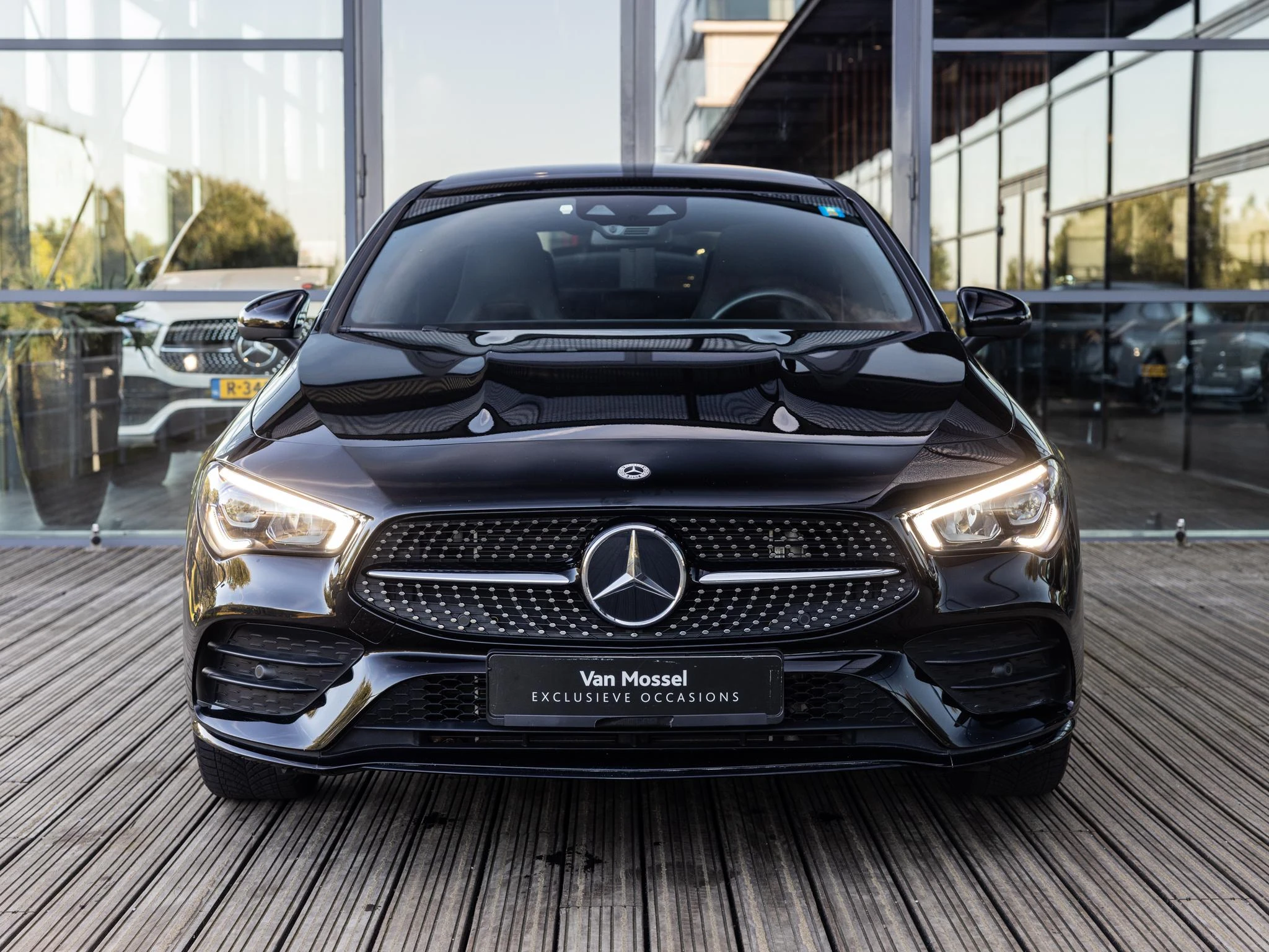 Mercedes-Benz CLA met kenteken JHJ-74-V – autofoto 4