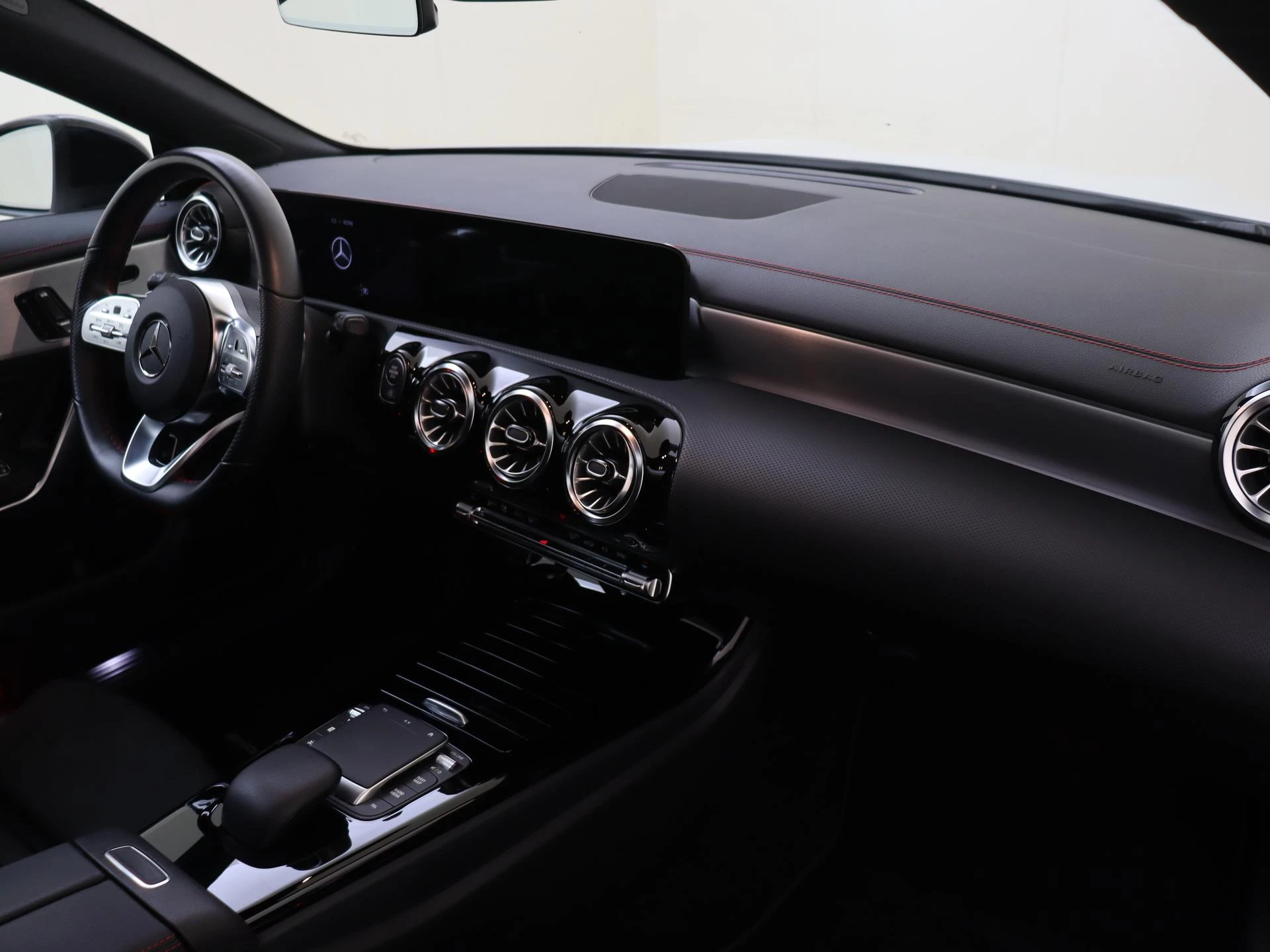 Mercedes-Benz CLA met kenteken K-137-PP – autofoto 5