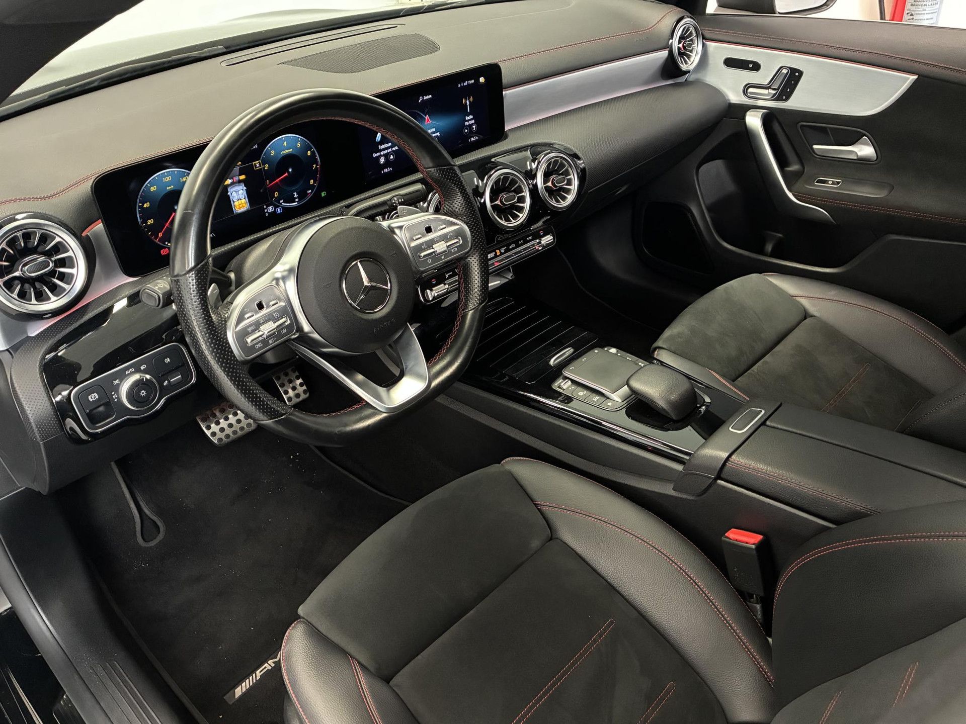 Mercedes-Benz CLA met kenteken N-366-BP – autofoto 3