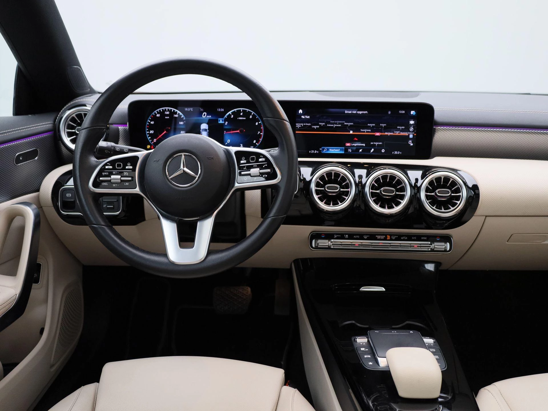 Mercedes-Benz CLA met kenteken P-159-JP – autofoto 3
