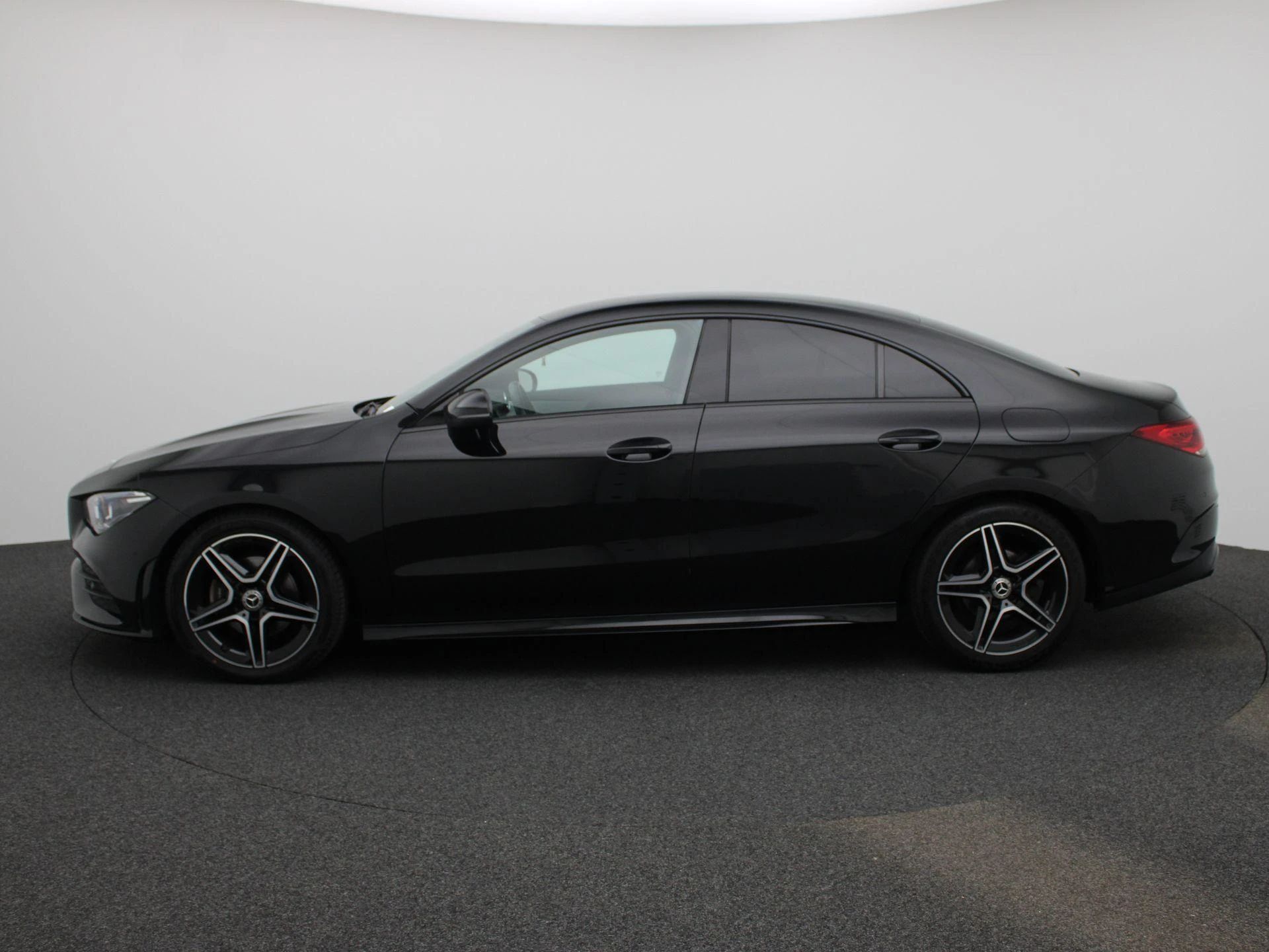 Mercedes-Benz CLA met kenteken P-282-SN – autofoto 5