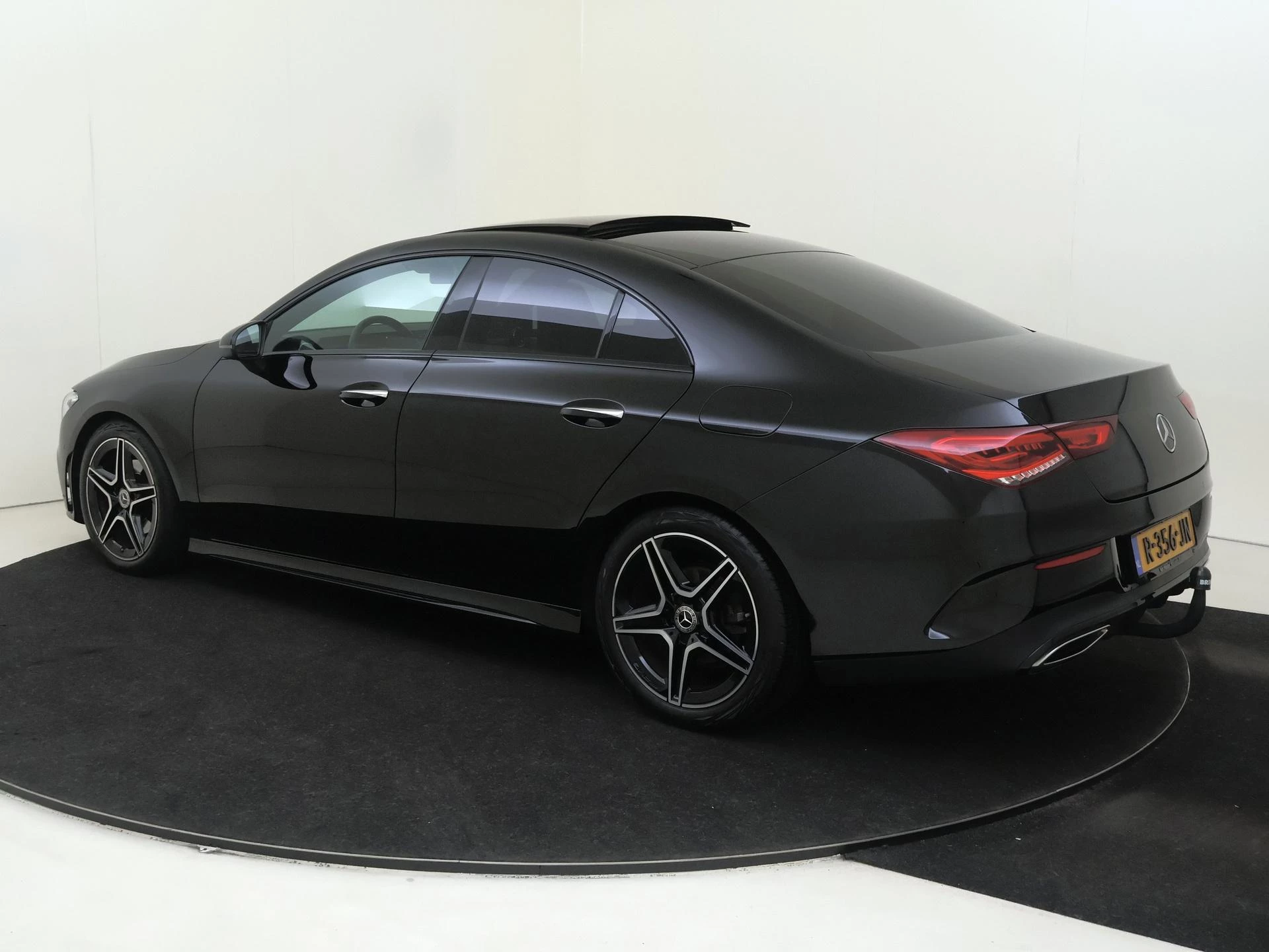 Mercedes-Benz CLA met kenteken R-356-JN – autofoto 4