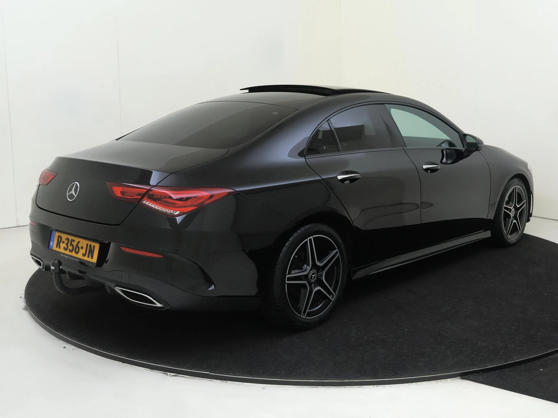 Mercedes-Benz CLA met kenteken R-356-JN – autofoto 5