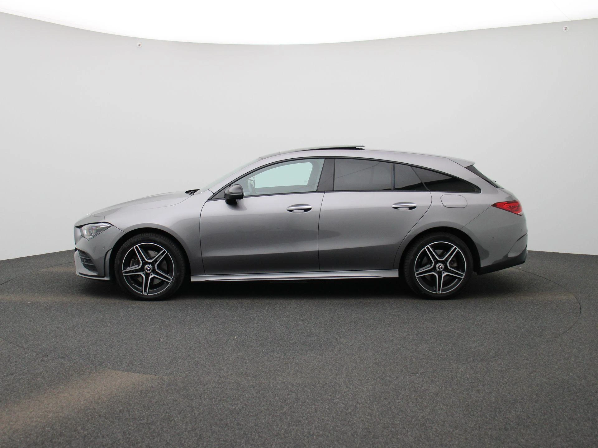 Mercedes-Benz CLA met kenteken R-577-KB – autofoto 5