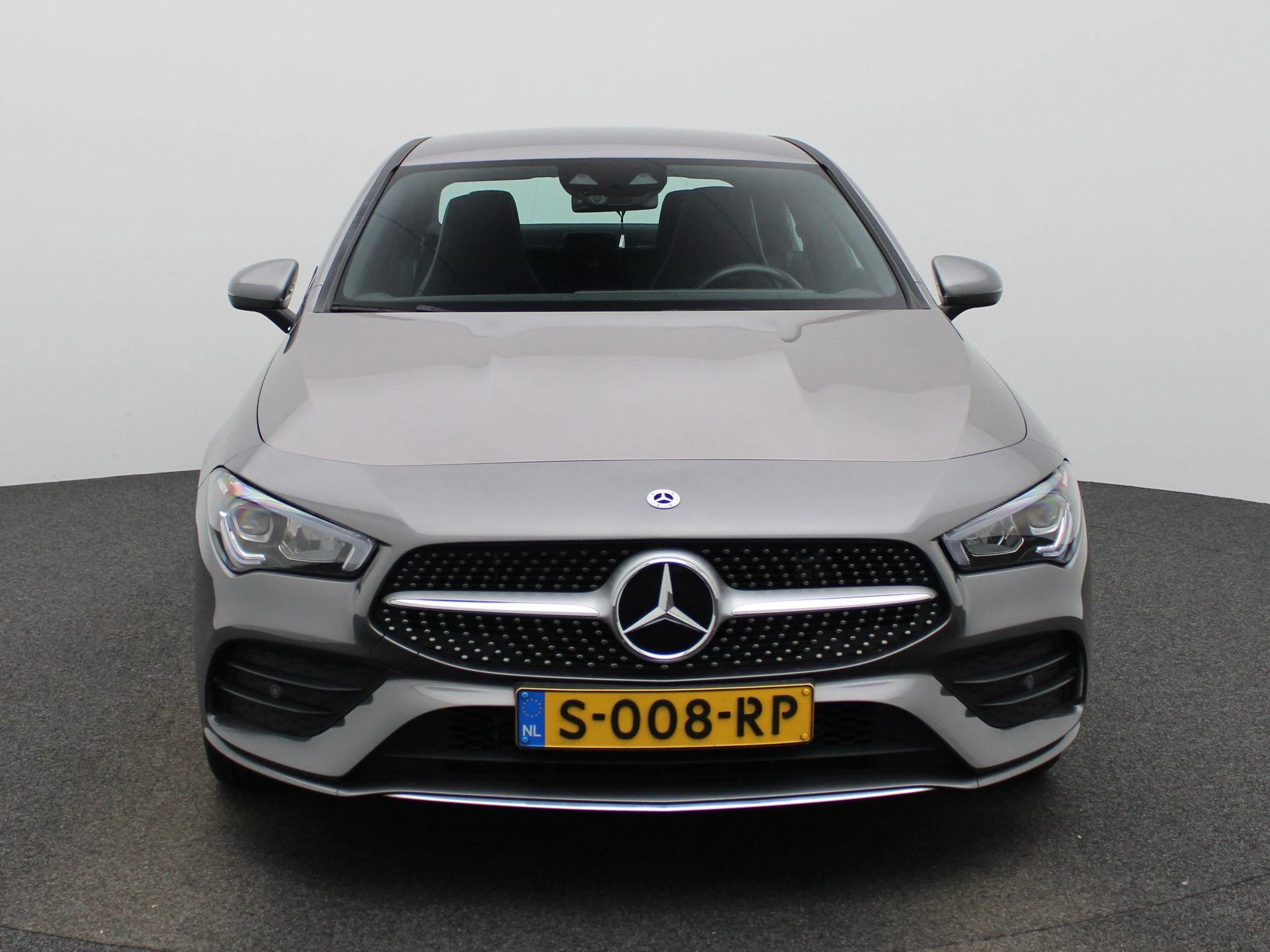 Mercedes-Benz CLA met kenteken S-008-RP – autofoto 4