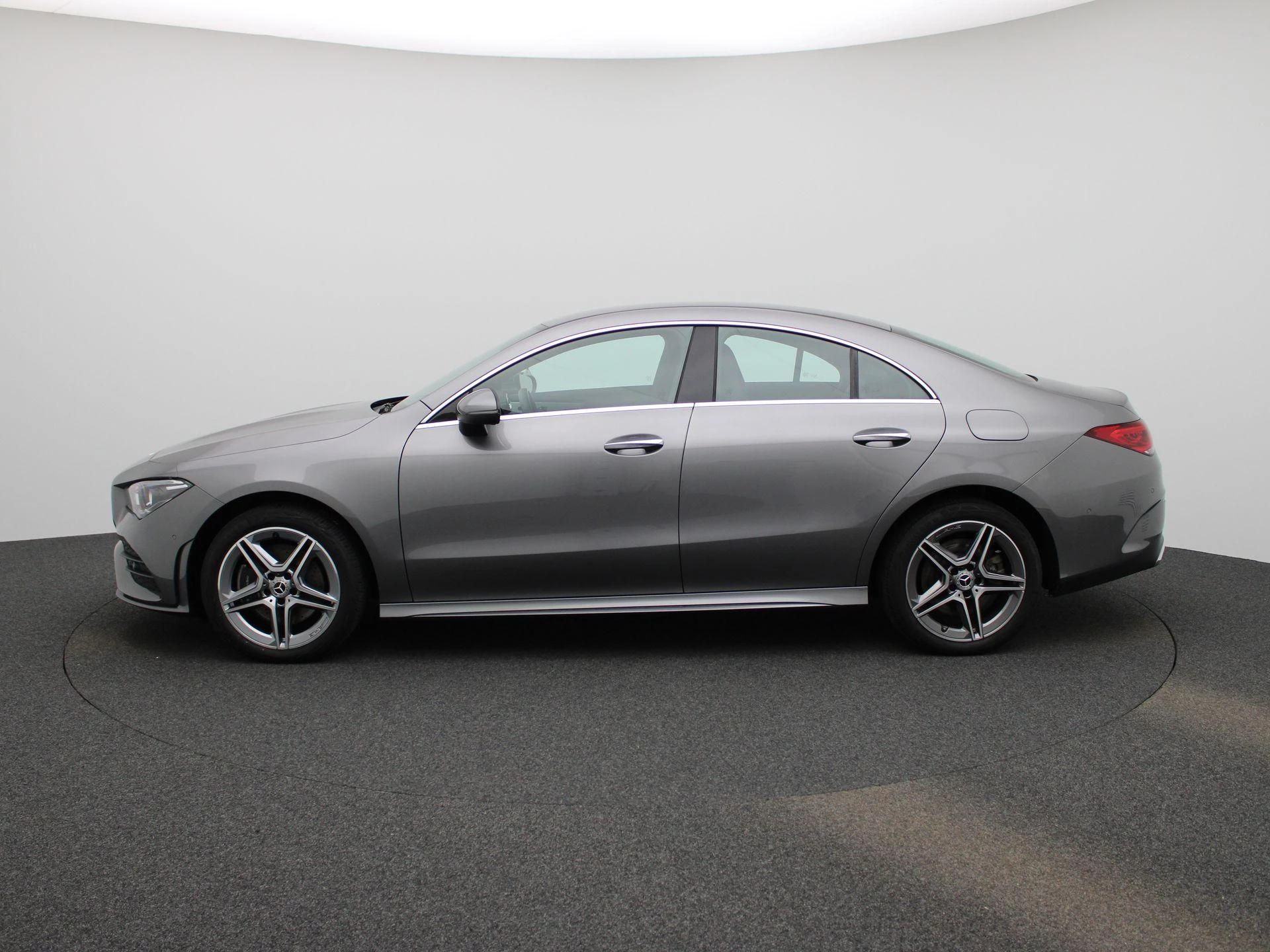 Mercedes-Benz CLA met kenteken S-008-RP – autofoto 5
