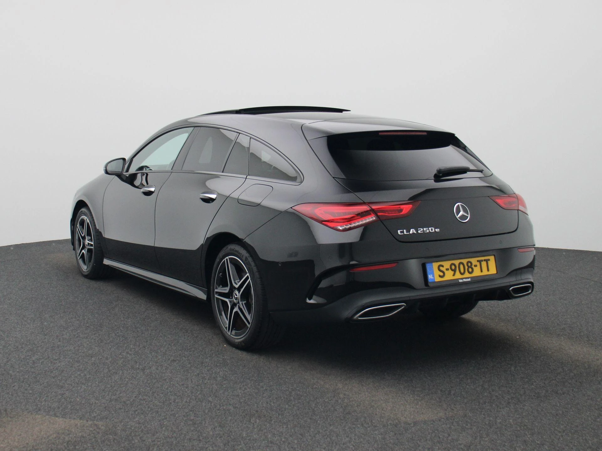 Mercedes-Benz CLA met kenteken S-908-TT – autofoto 3