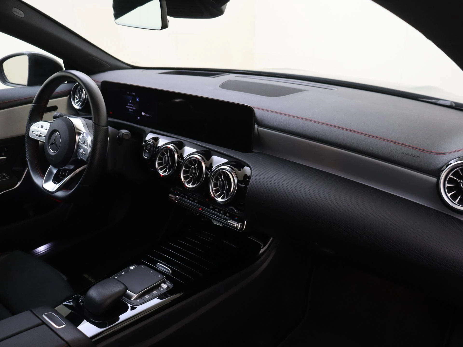 Mercedes-Benz CLA met kenteken T-095-ZD – autofoto 5