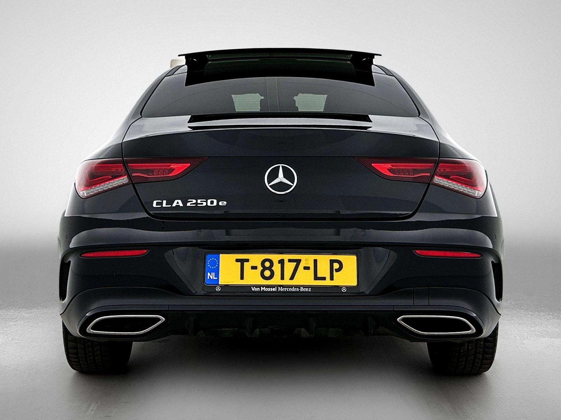 Mercedes-Benz CLA met kenteken T-817-LP – autofoto 5