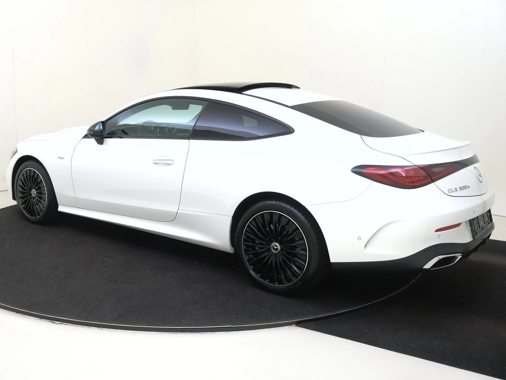 Mercedes-Benz CLE met kenteken 06100 – autofoto 4