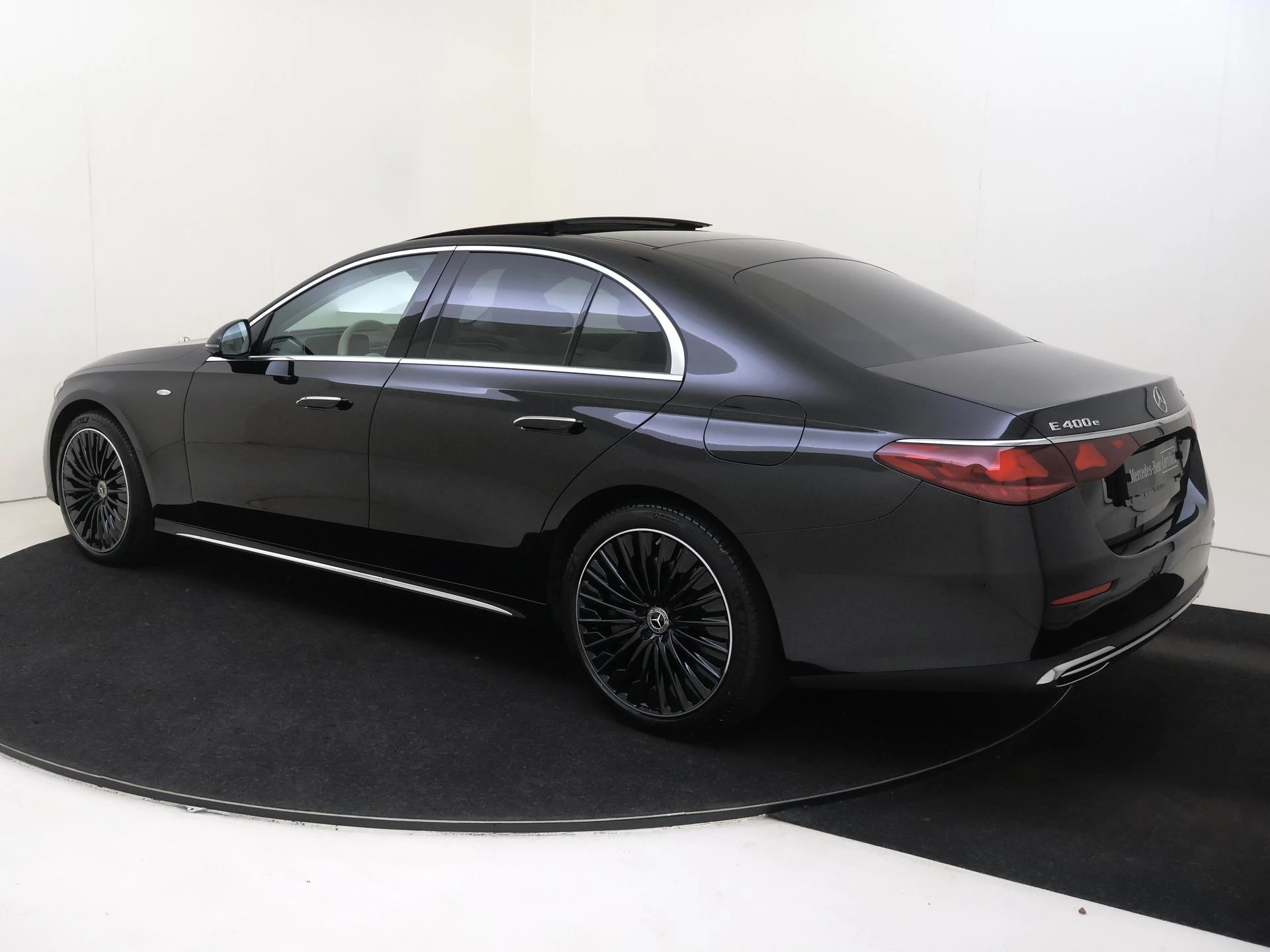 Mercedes-Benz E-Klasse met kenteken 07100 – autofoto 4
