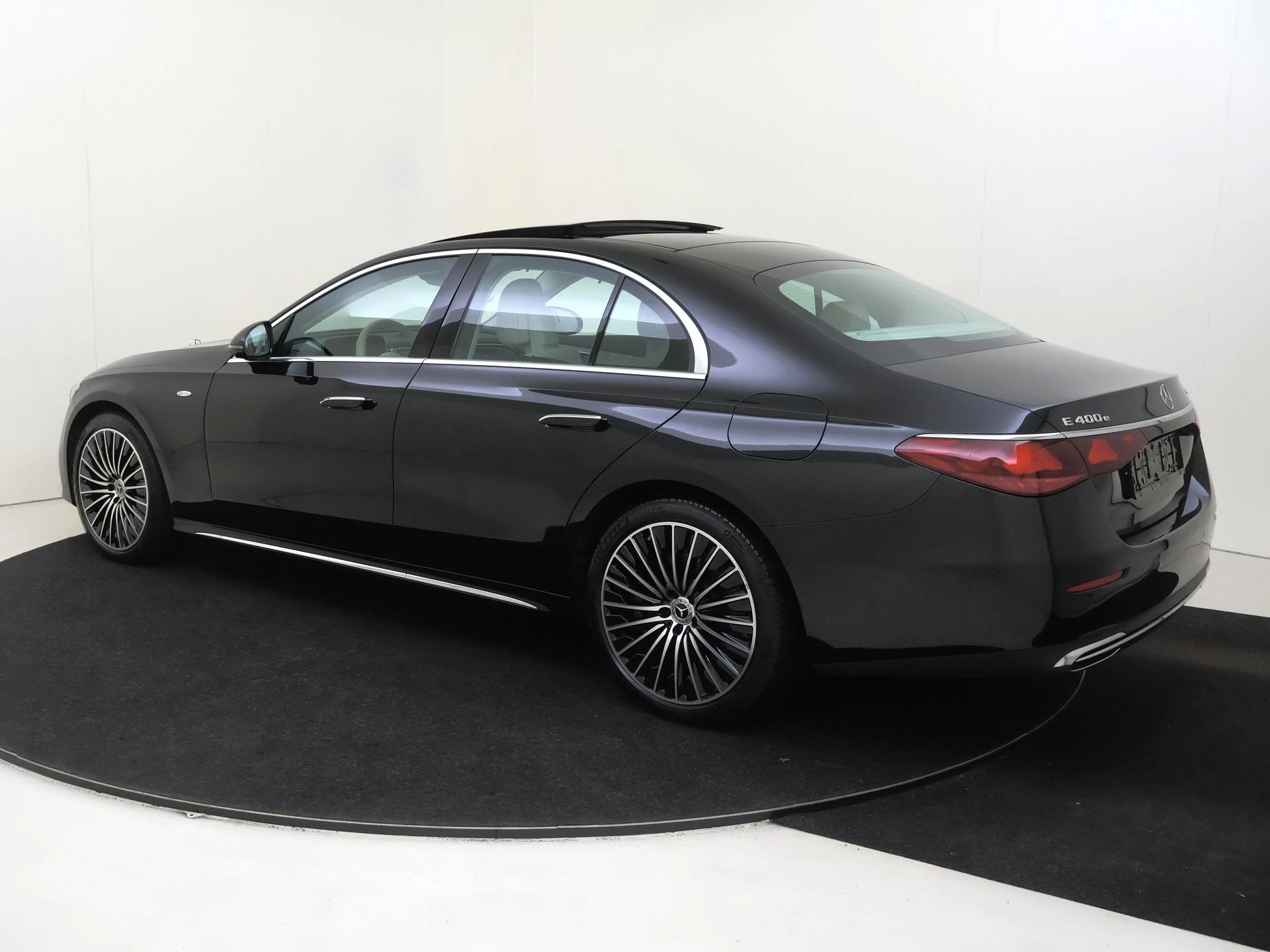 Mercedes-Benz E-Klasse met kenteken 07100 – autofoto 4