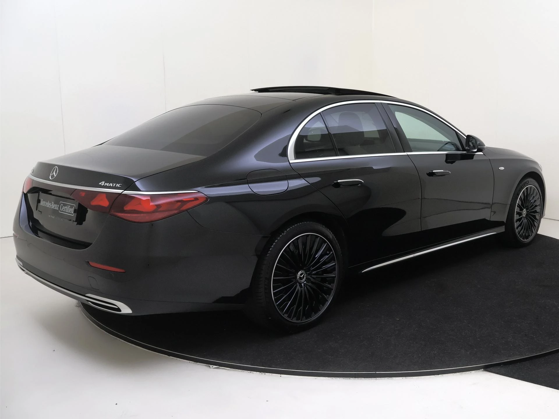 Mercedes-Benz E-Klasse met kenteken 07100 – autofoto 5