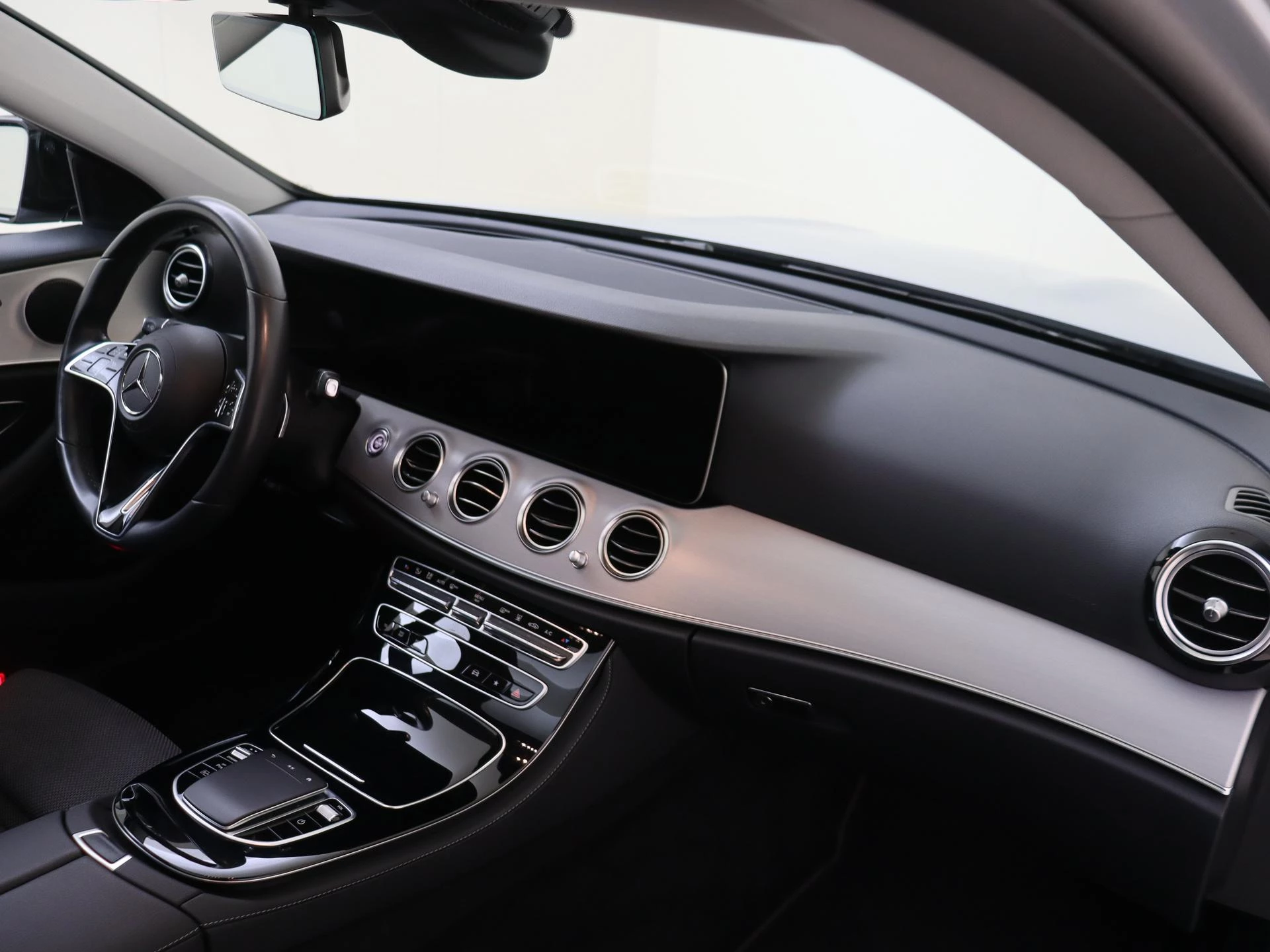 Mercedes-Benz E-Klasse met kenteken 16100 – autofoto 5