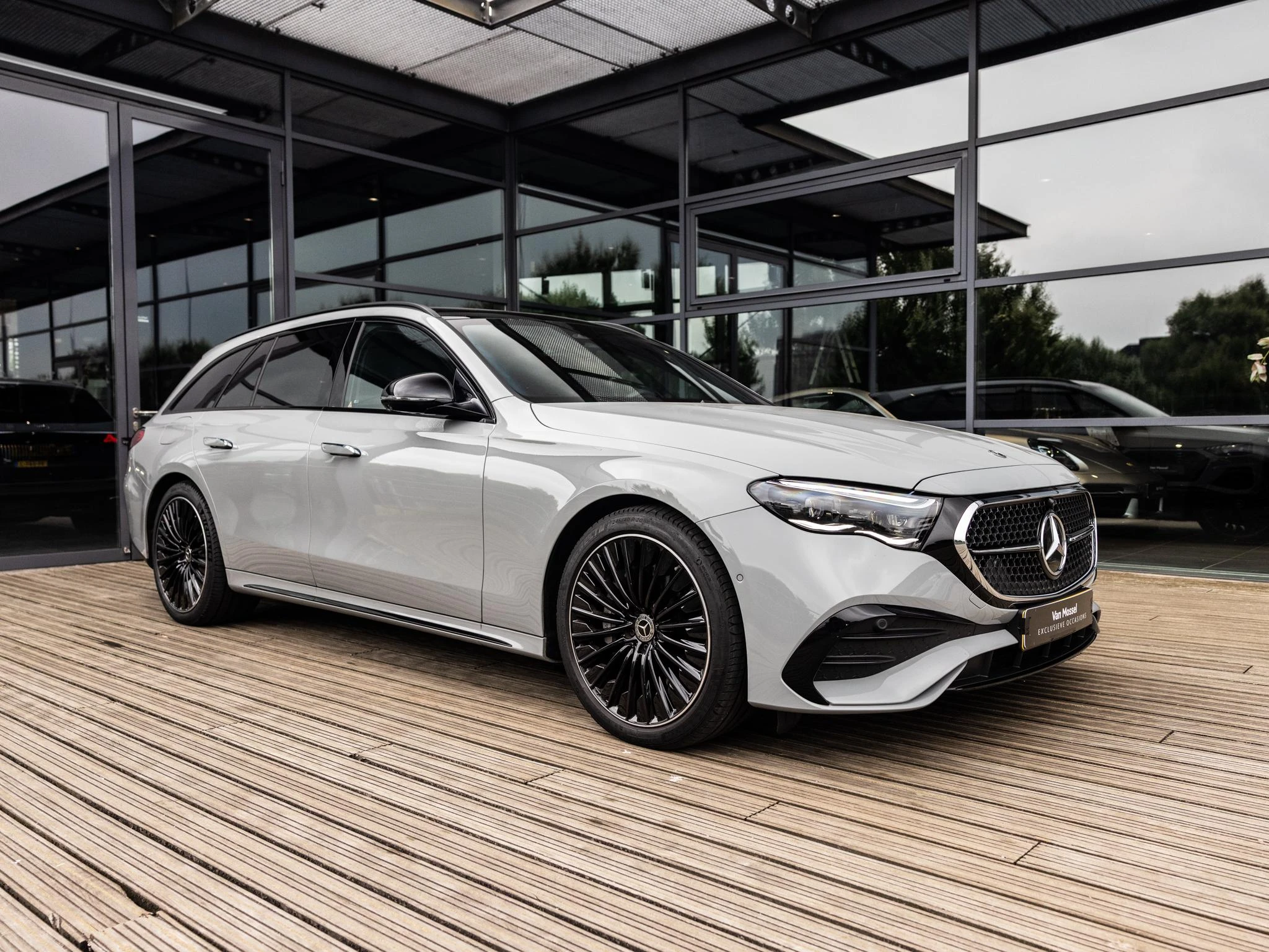 Mercedes-Benz E-Klasse met kenteken 22100 – autofoto 5