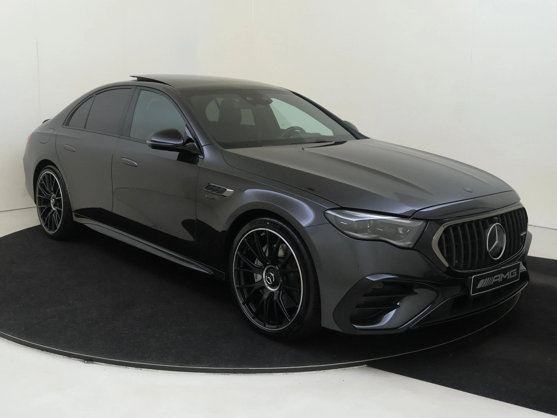 Mercedes-Benz E-Klasse met kenteken 31100 – autofoto 3