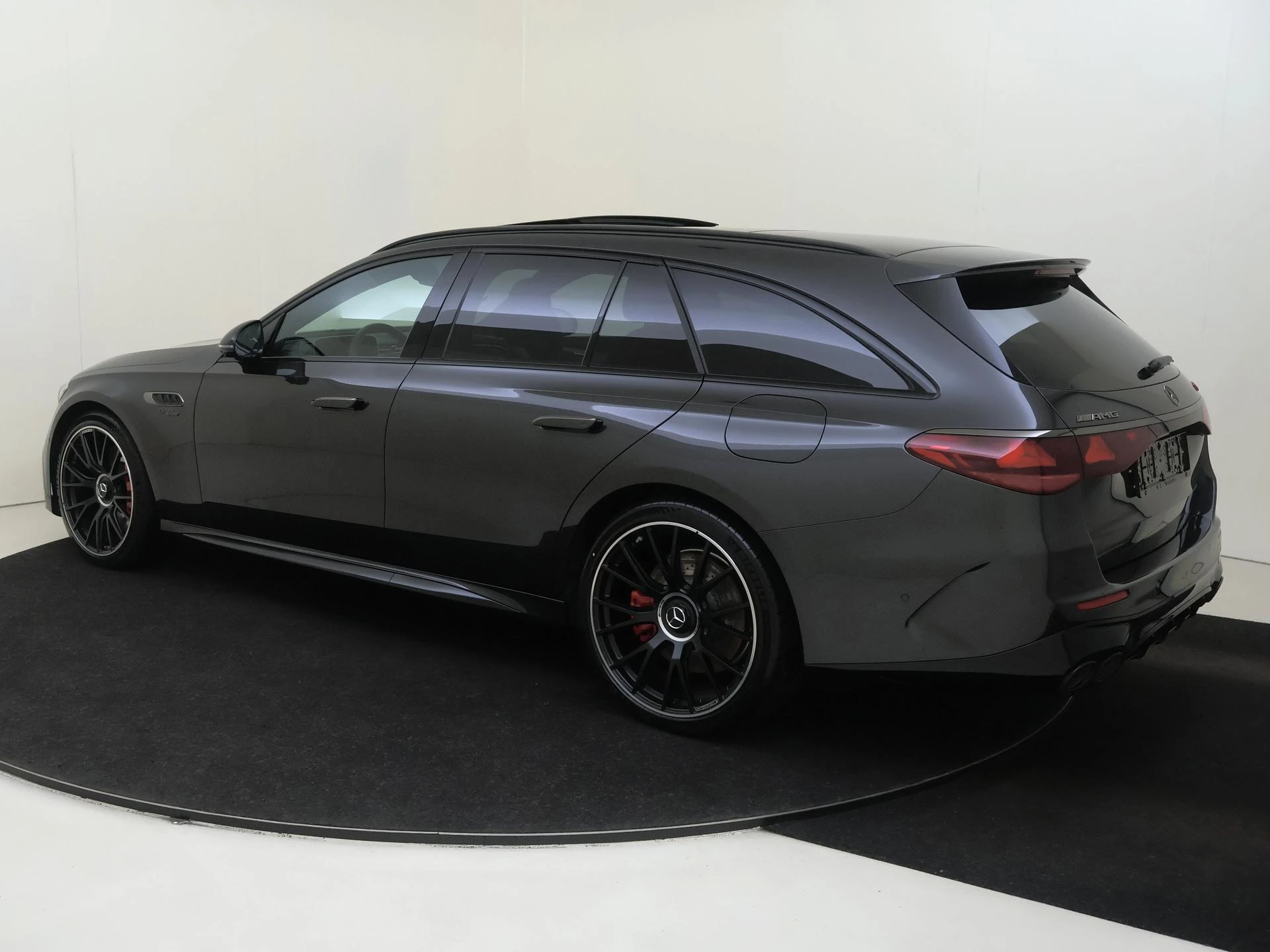 Mercedes-Benz E-Klasse met kenteken 34100 – autofoto 4