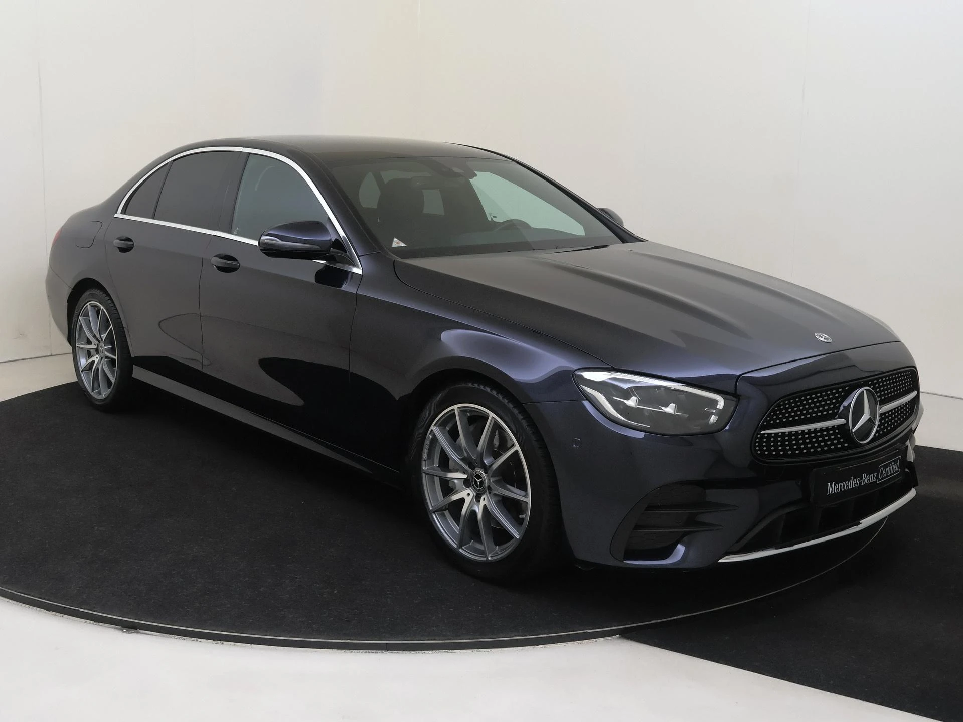 Mercedes-Benz E-Klasse met kenteken T-395-DP – autofoto 3