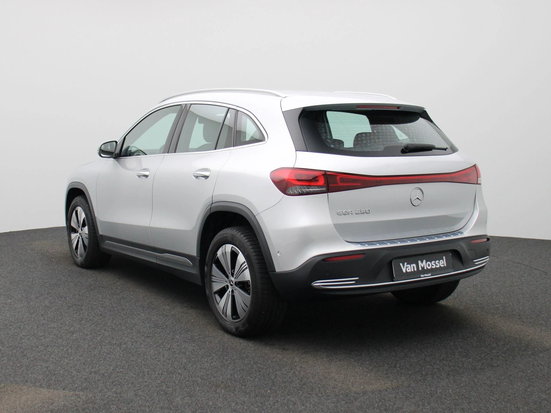 Mercedes-Benz EQA – autofoto 3