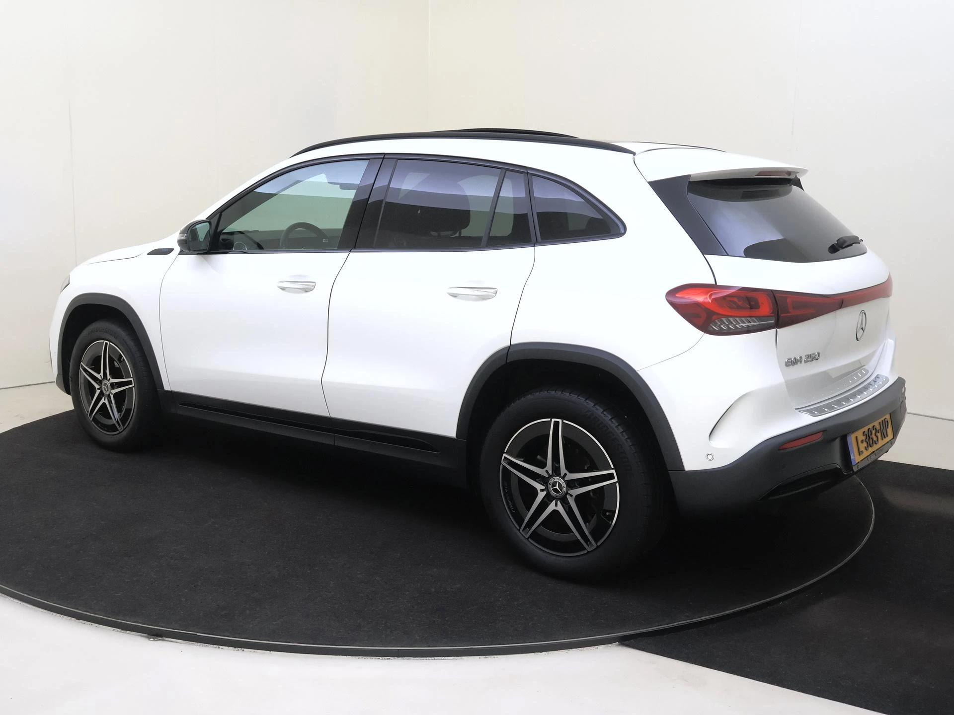 Mercedes-Benz EQA – autofoto 4