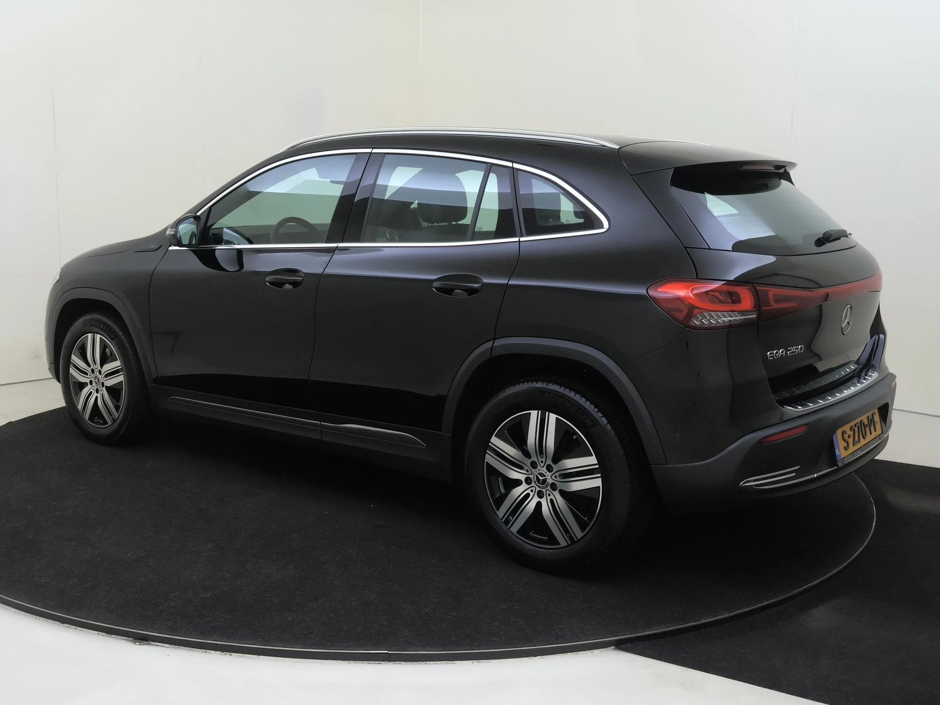 Mercedes-Benz EQA – autofoto 4