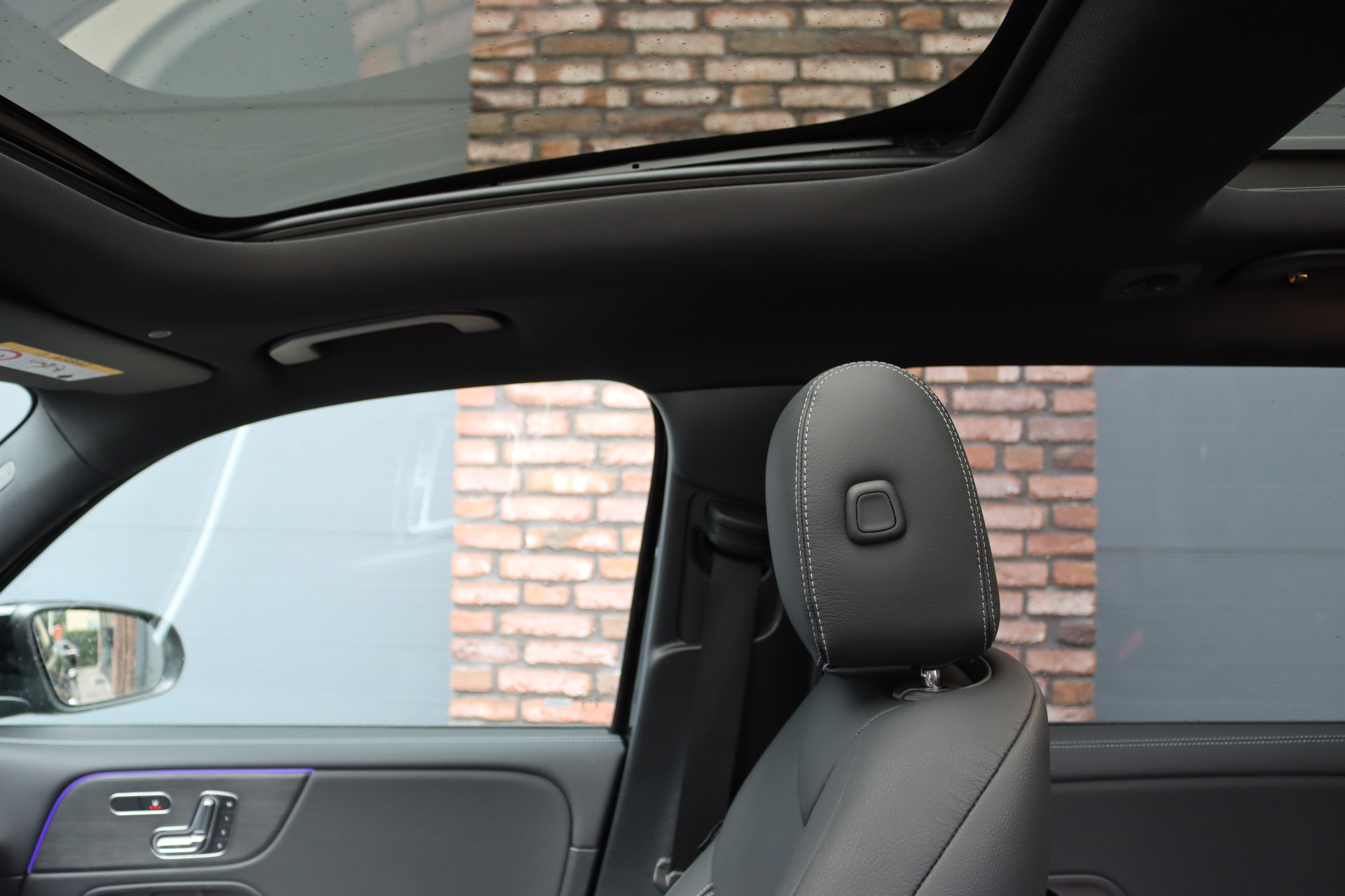 Mercedes-Benz EQB – autofoto 4