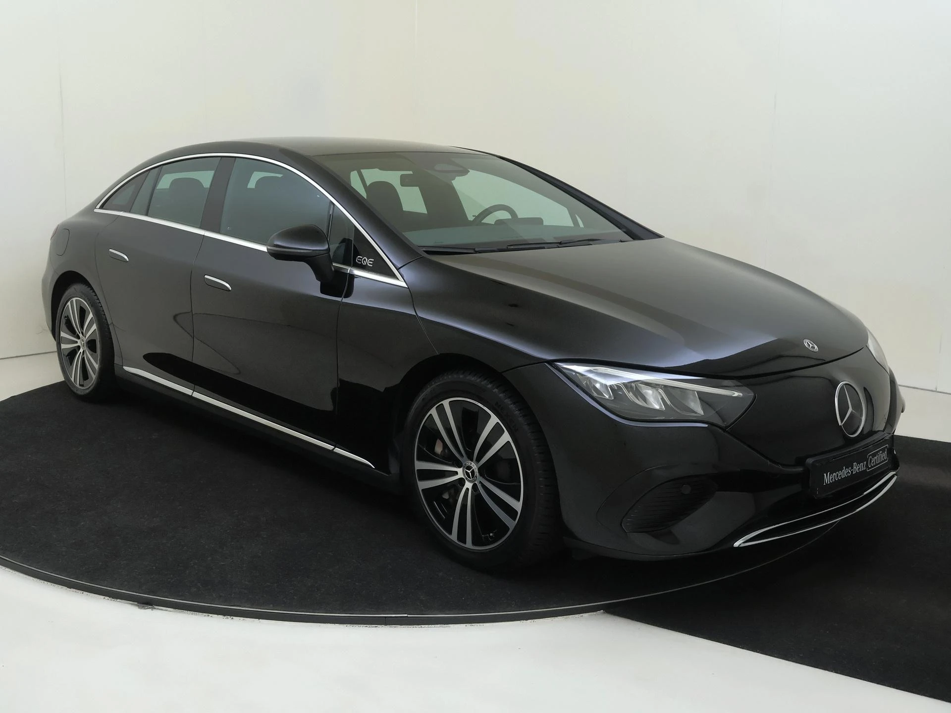 Mercedes-Benz EQE – autofoto 3