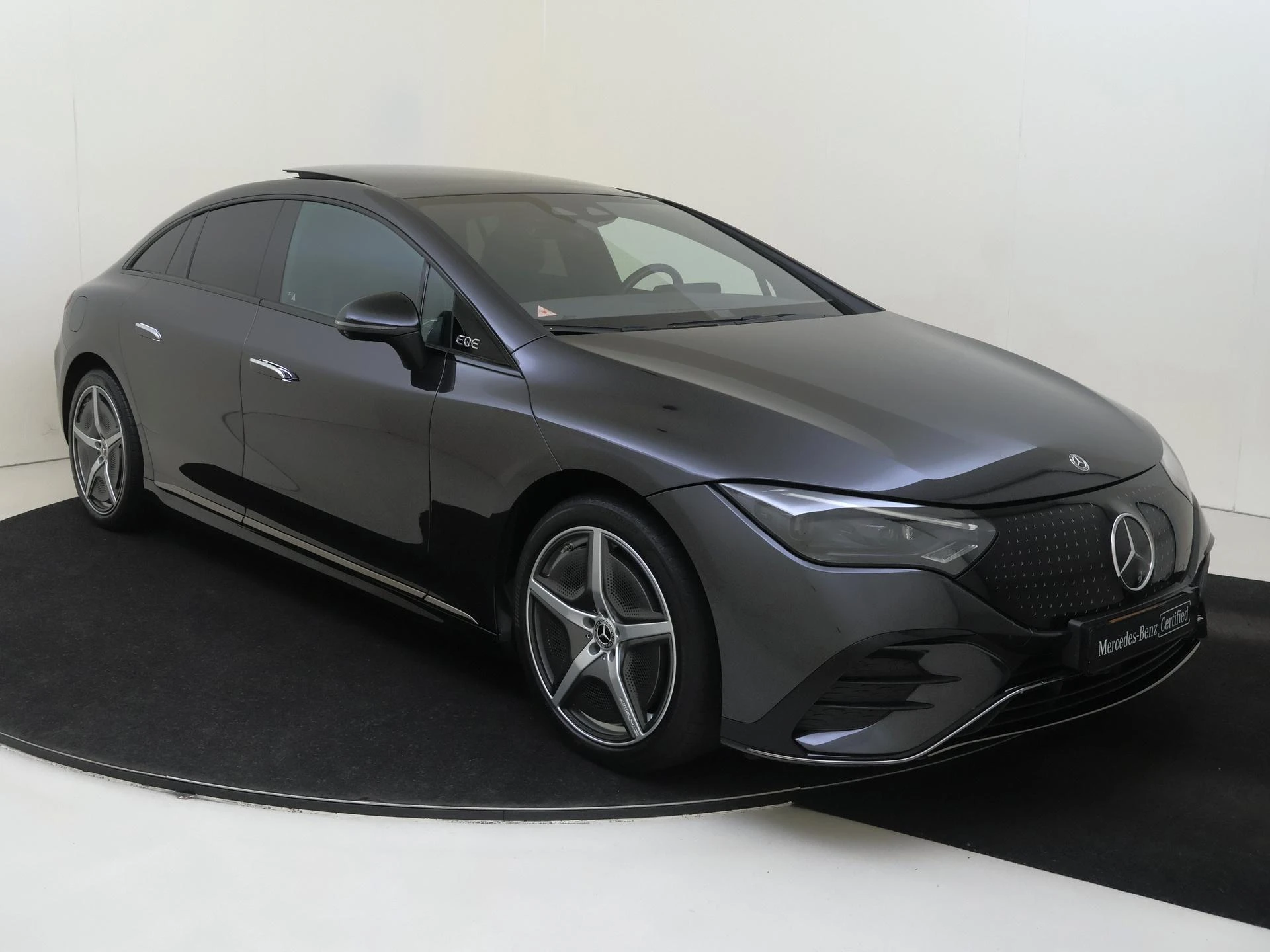 Mercedes-Benz EQE – autofoto 3